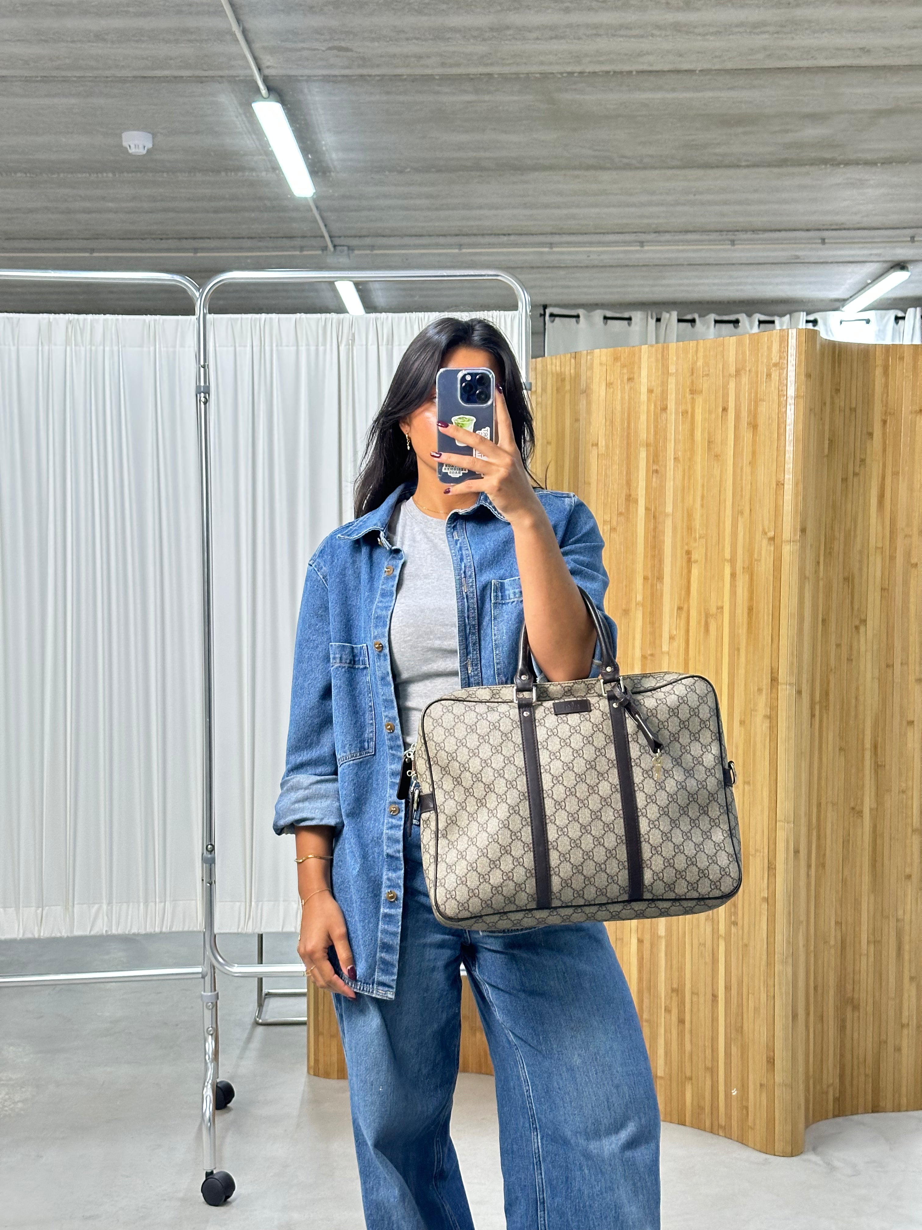 Gucci Supreme Documents