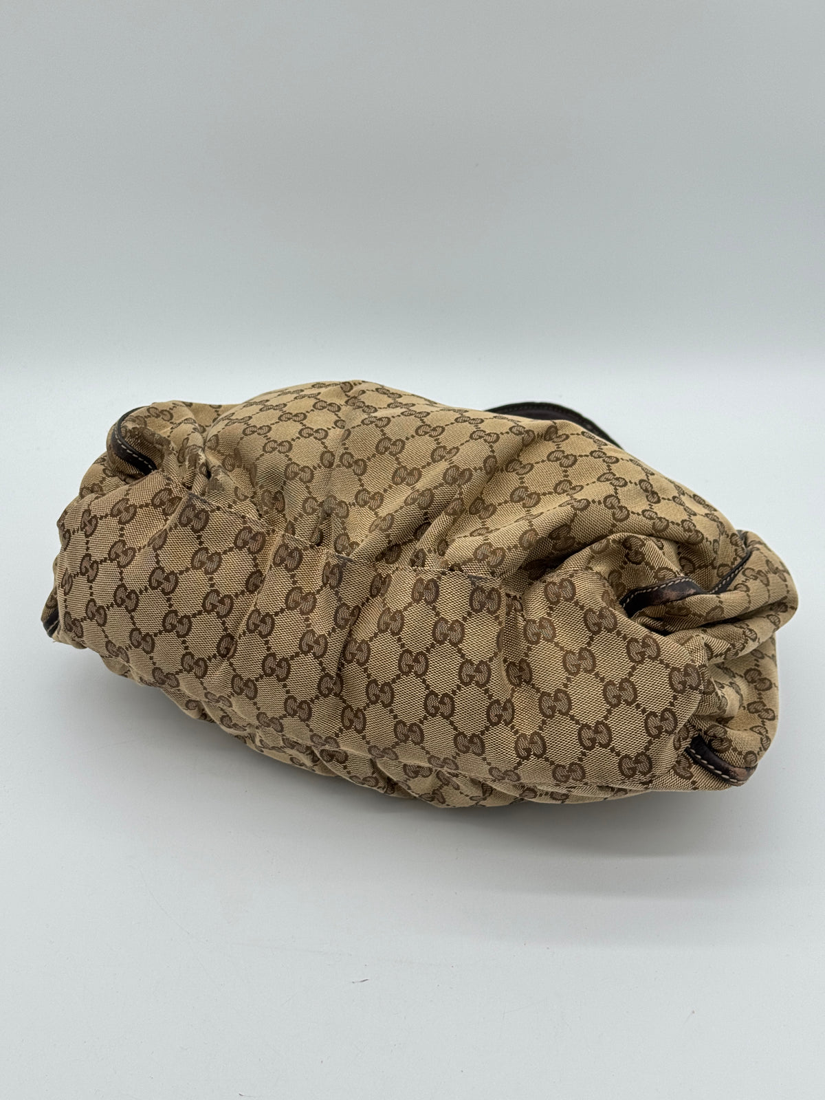 Gucci Abbey D-Ring