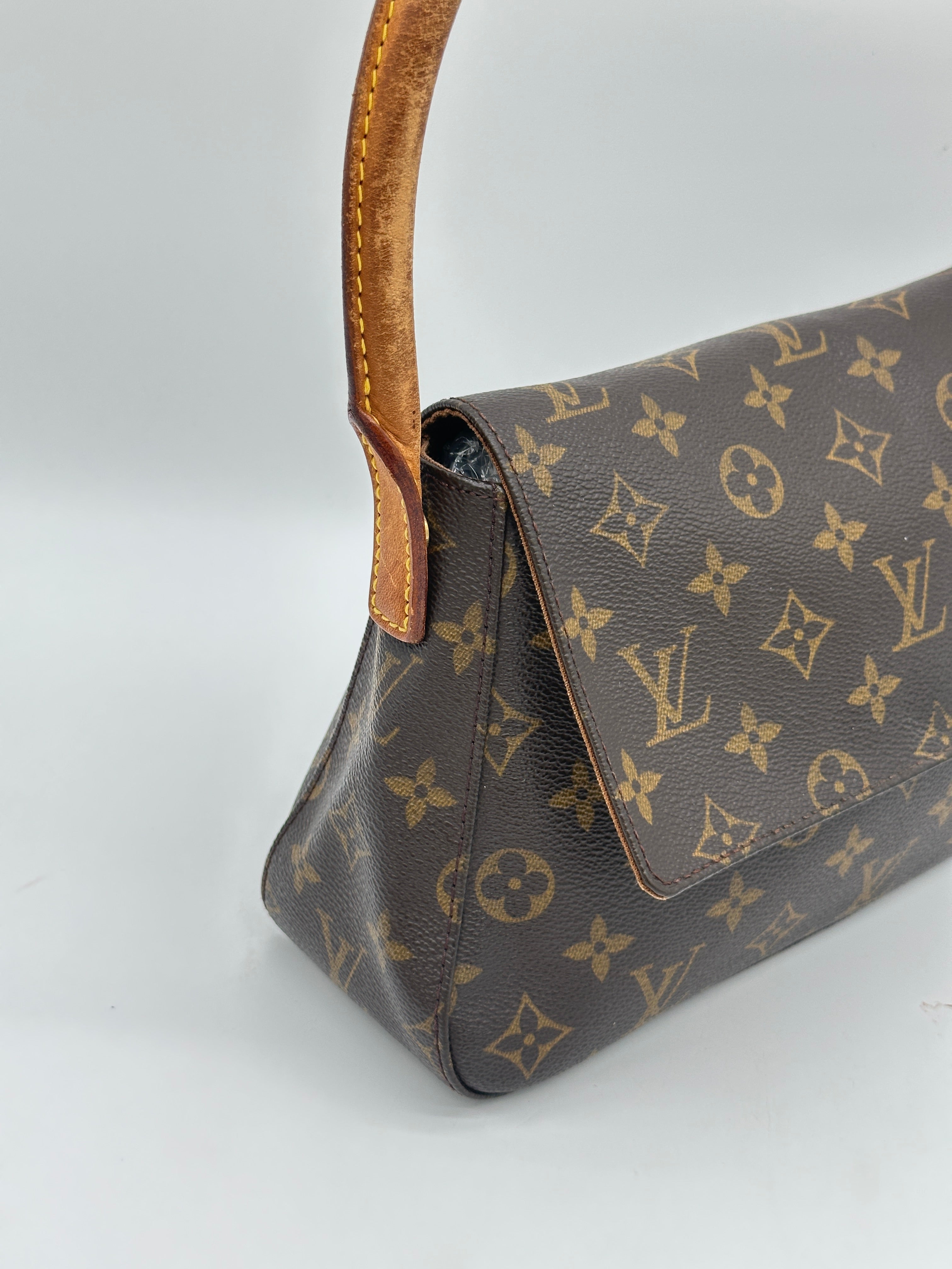 Louis Vuitton Mini Looping