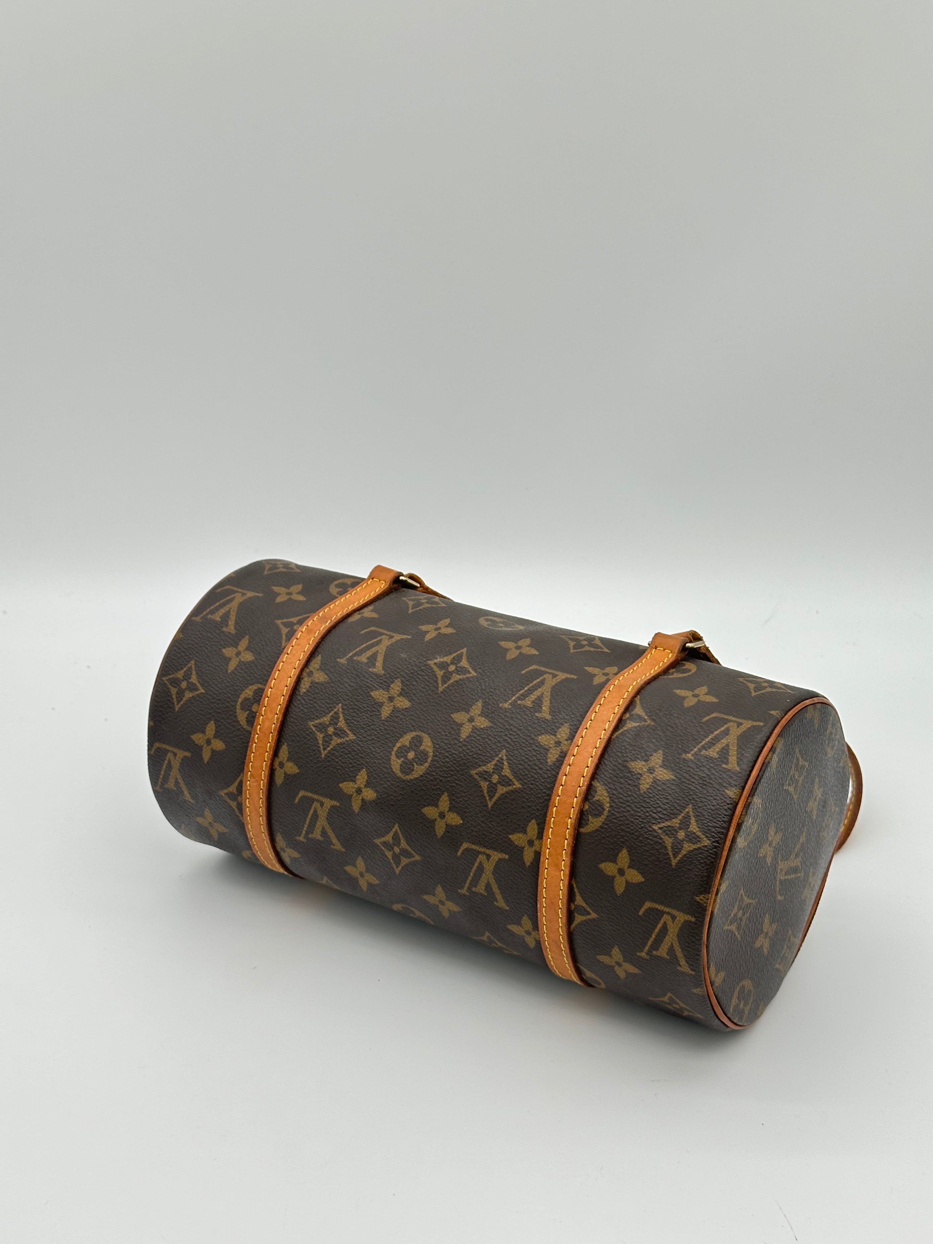 Louis Vuitton Papillon 26
