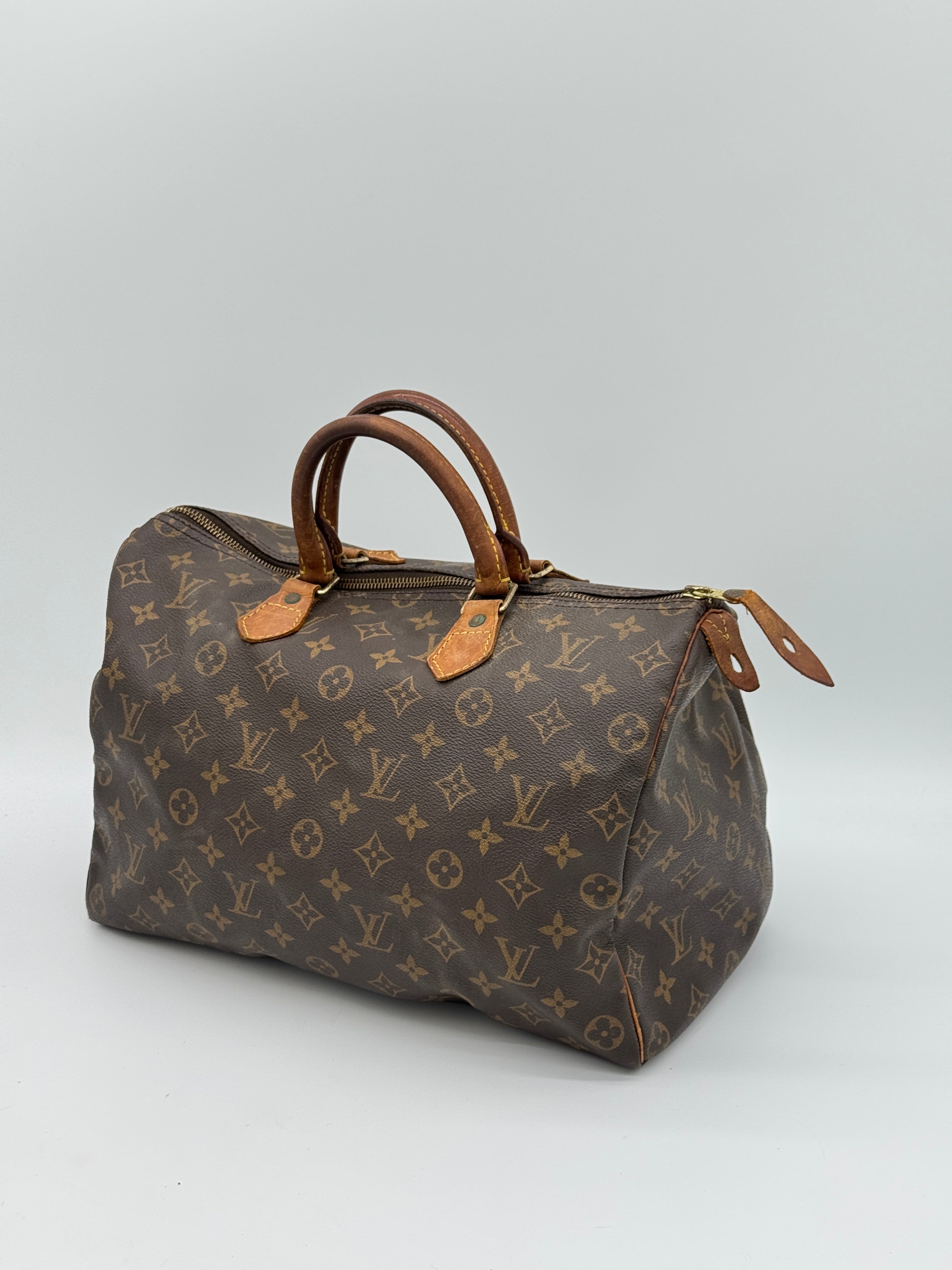 Louis Vuitton Speedy 35