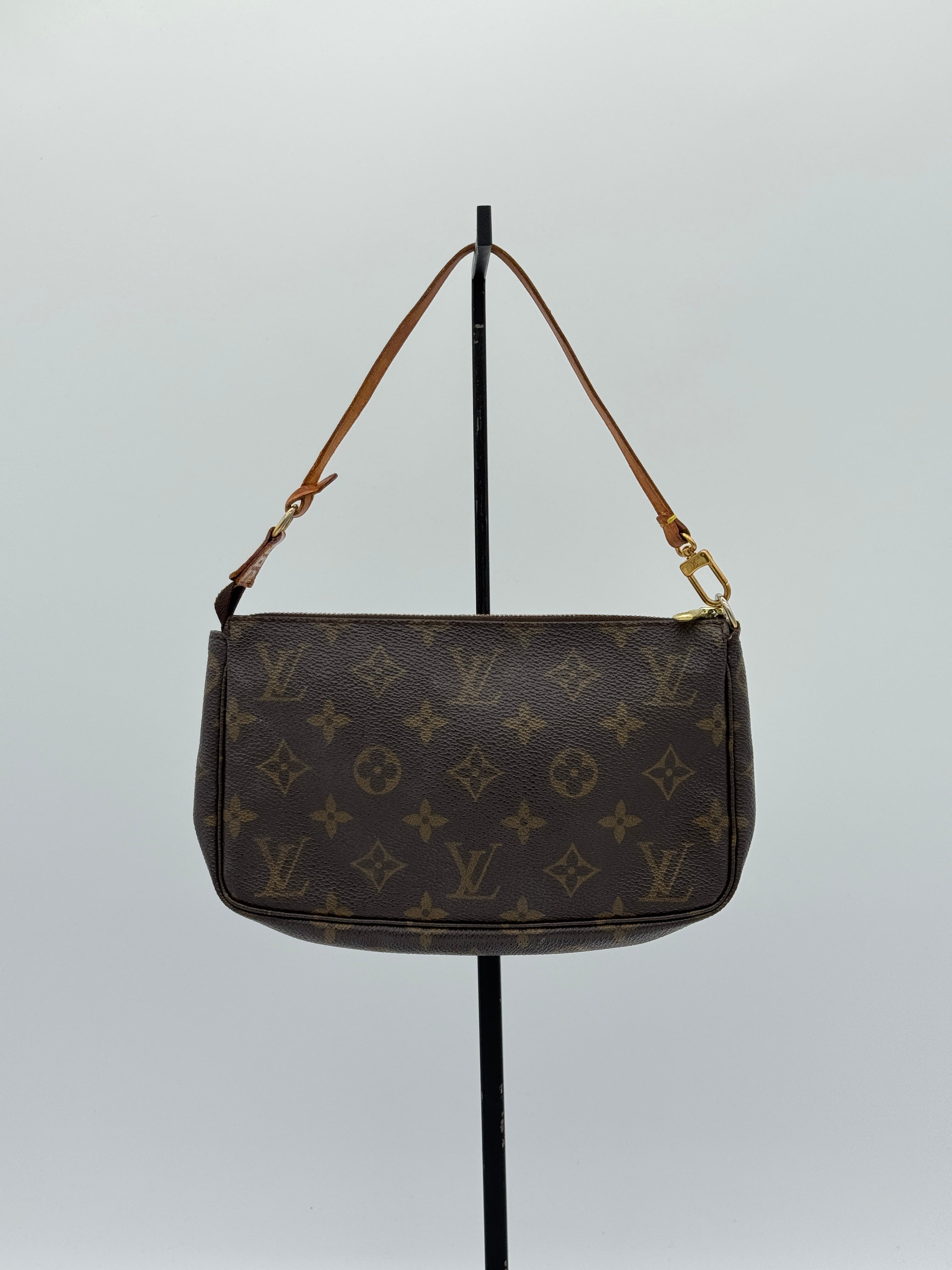 Louis Vuitton Pochette Accessoires
