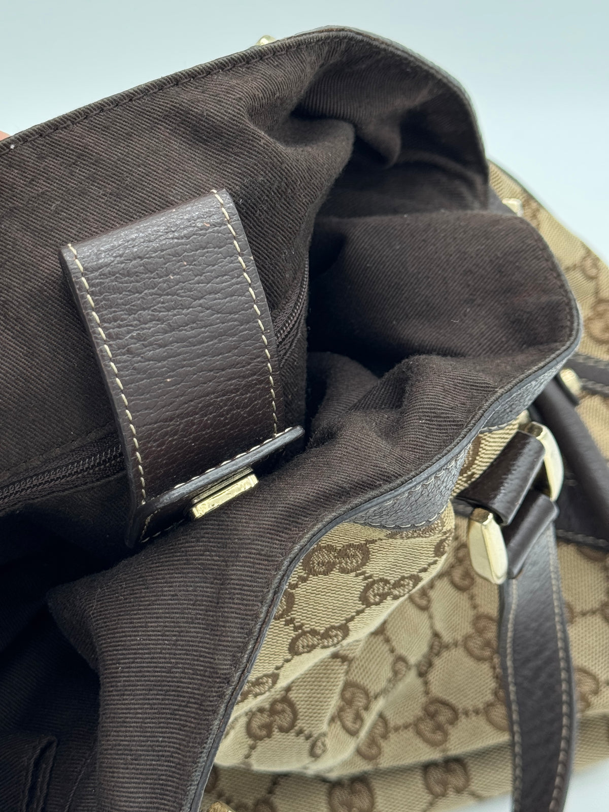 Gucci Medium Abbey Tote Bag