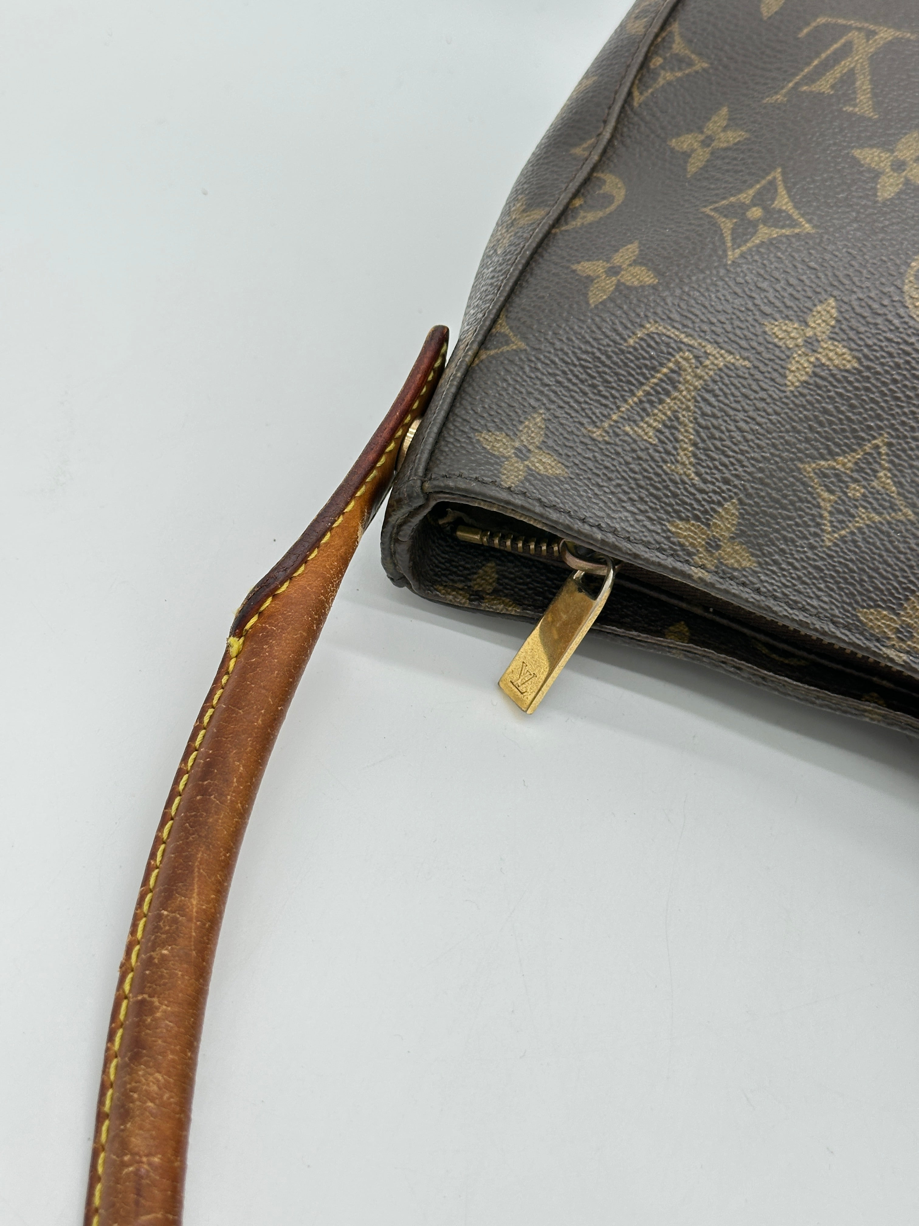 Louis Vuitton Looping MM