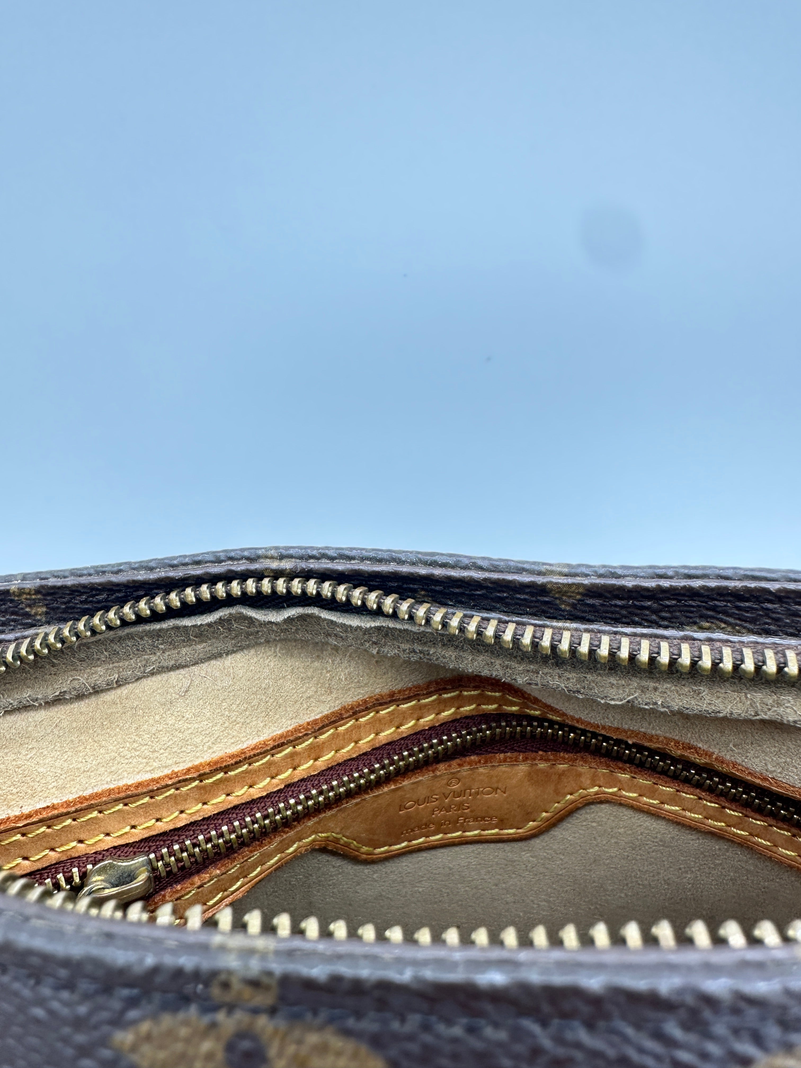 Louis Vuitton Looping MM