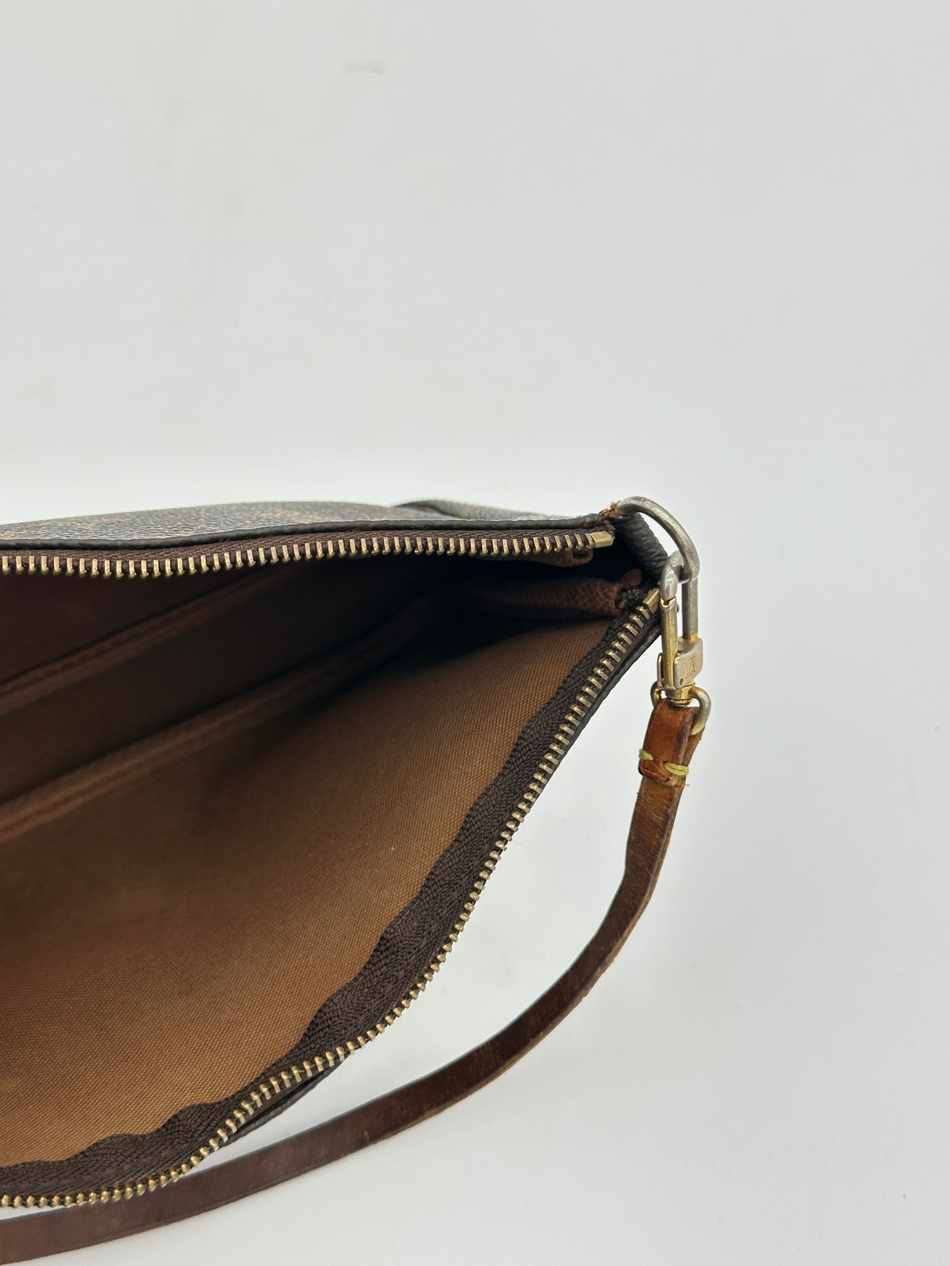 Louis Vuitton Pochette Accessoires