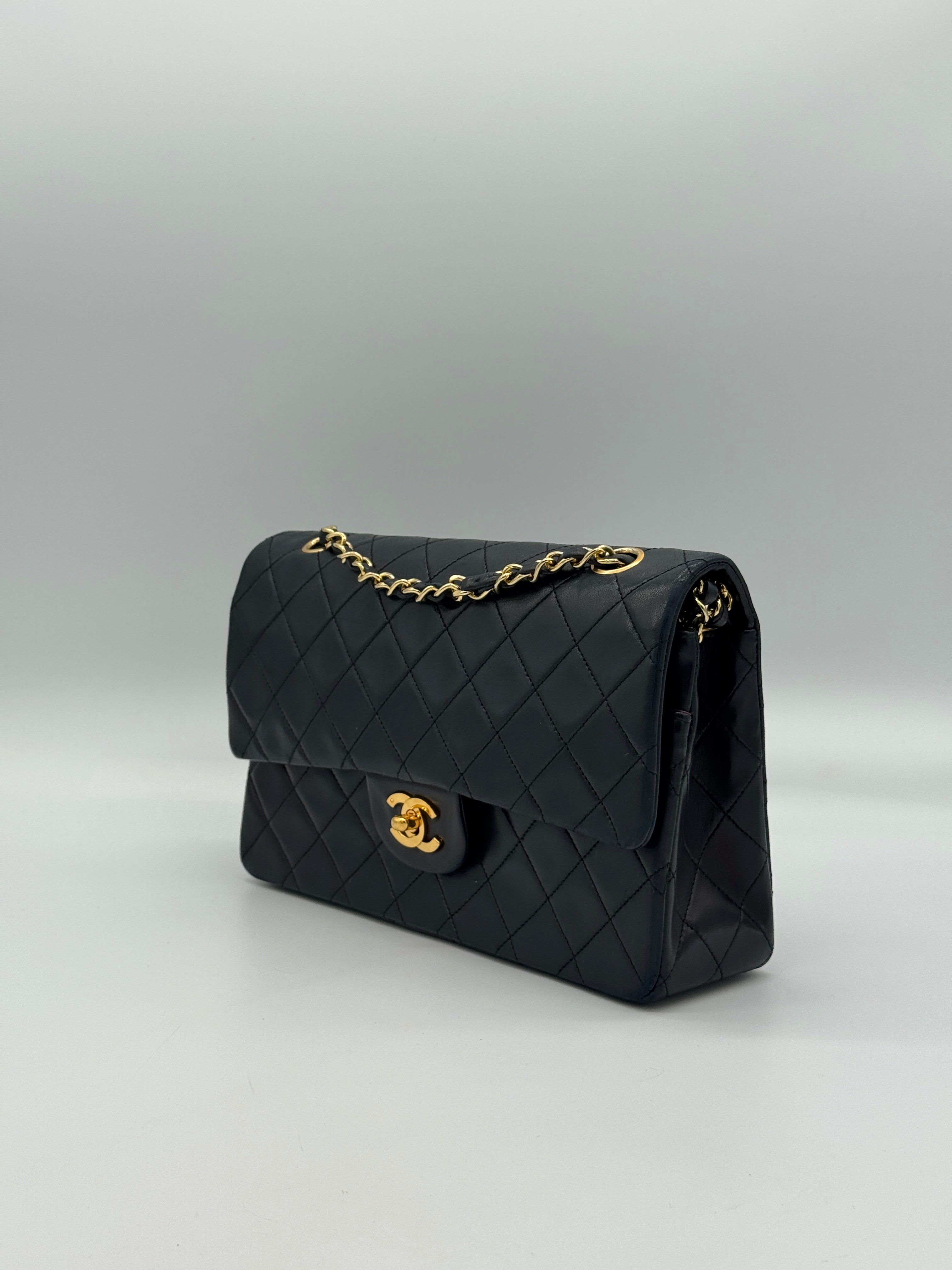 Chanel Classic Medium