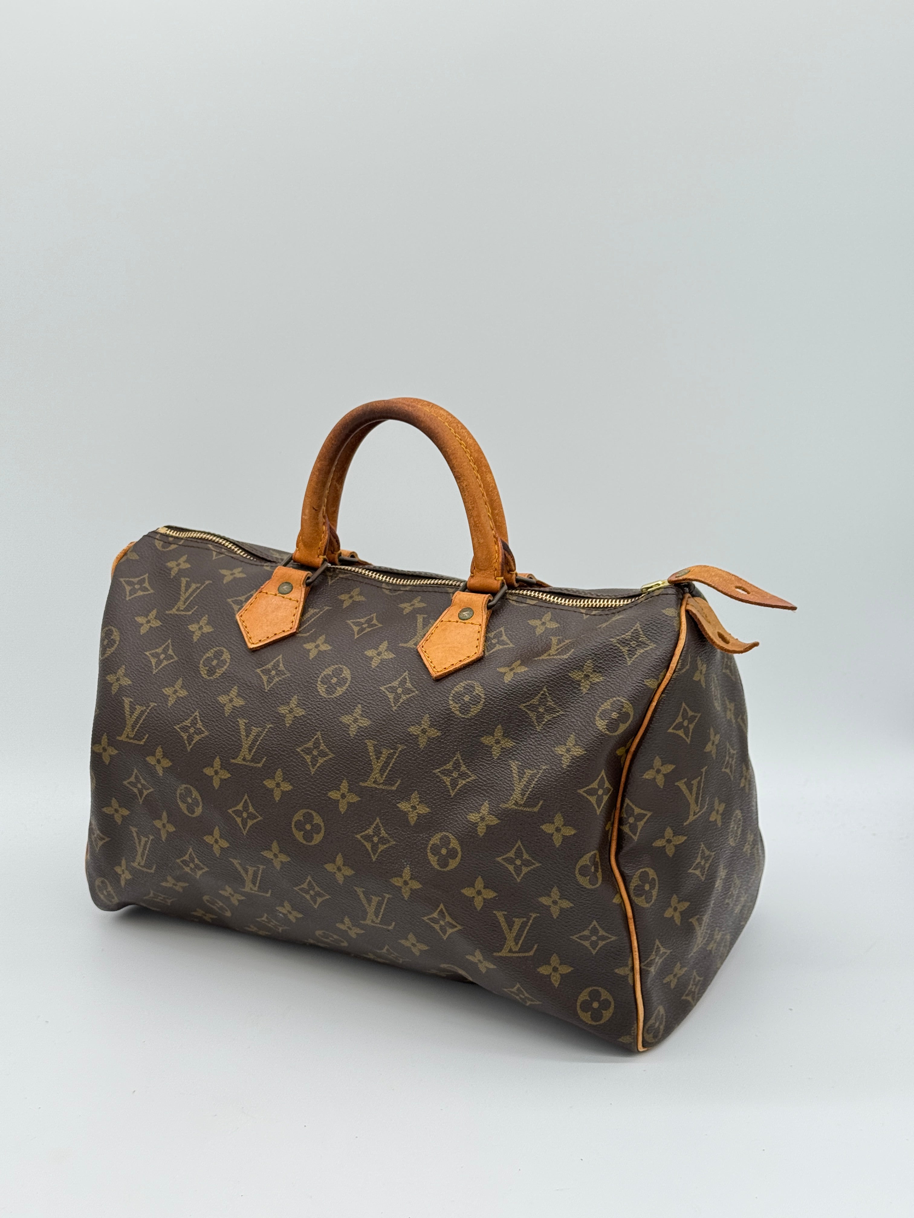 Louis Vuitton Speedy 35