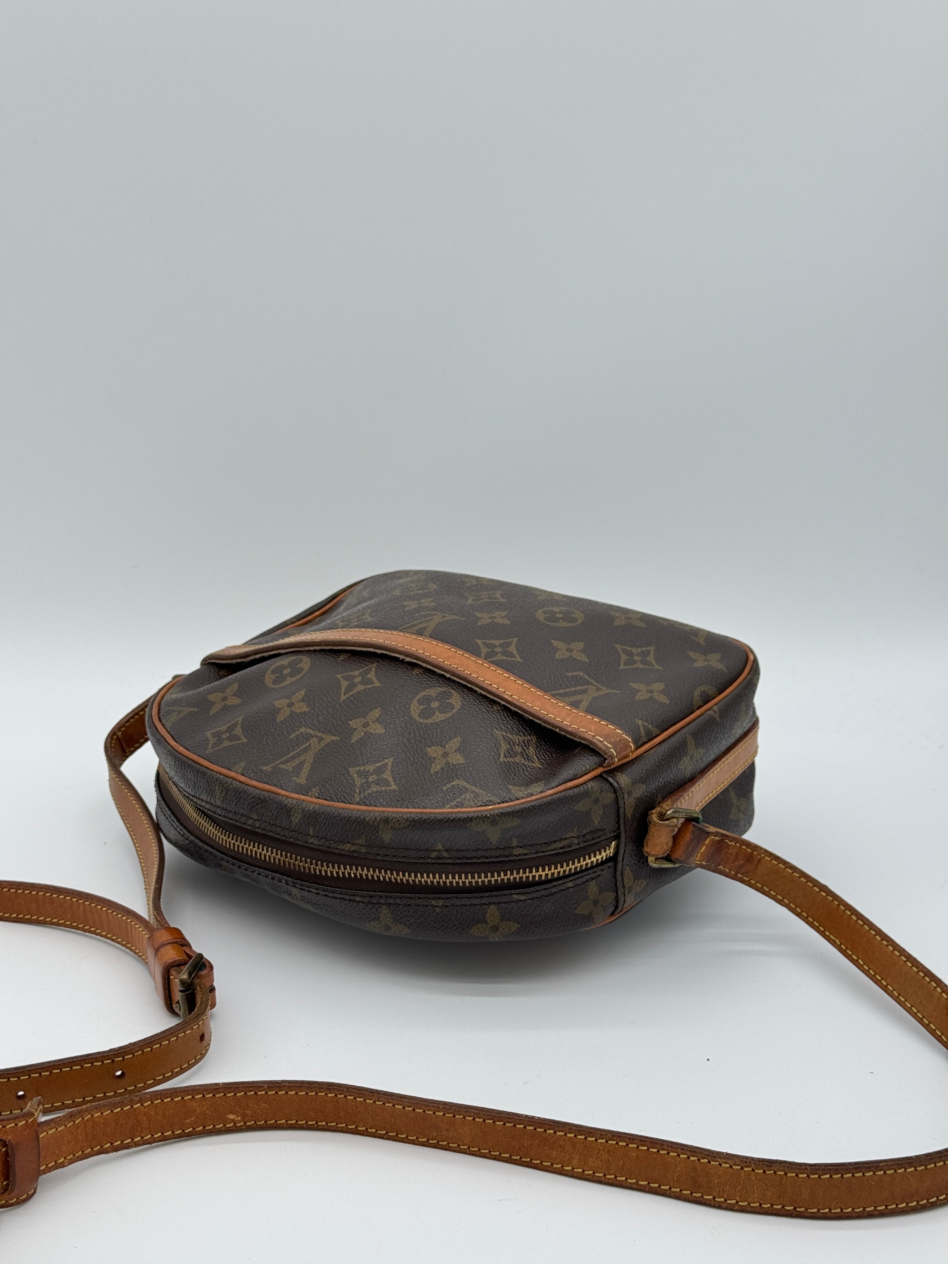 Louis Vuitton Senlis