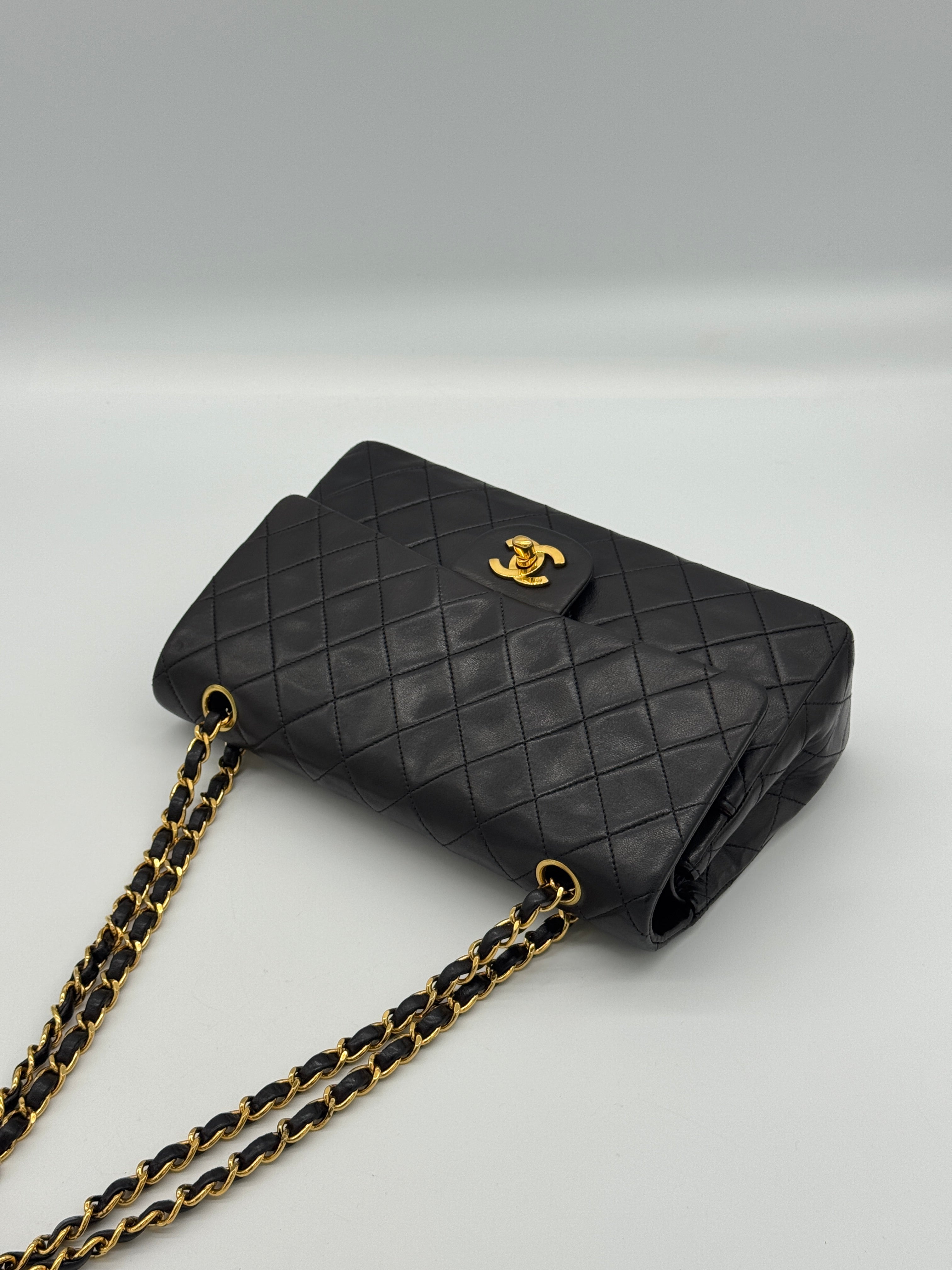 Chanel Classic Medium