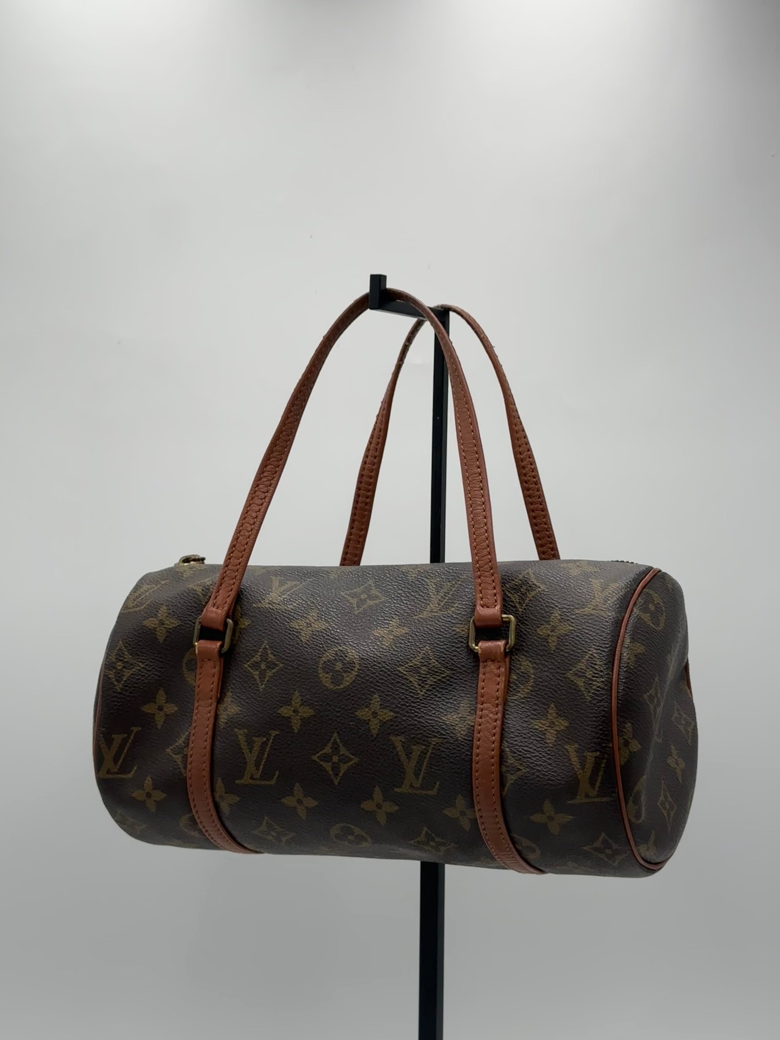 Louis Vuitton Papillon 26