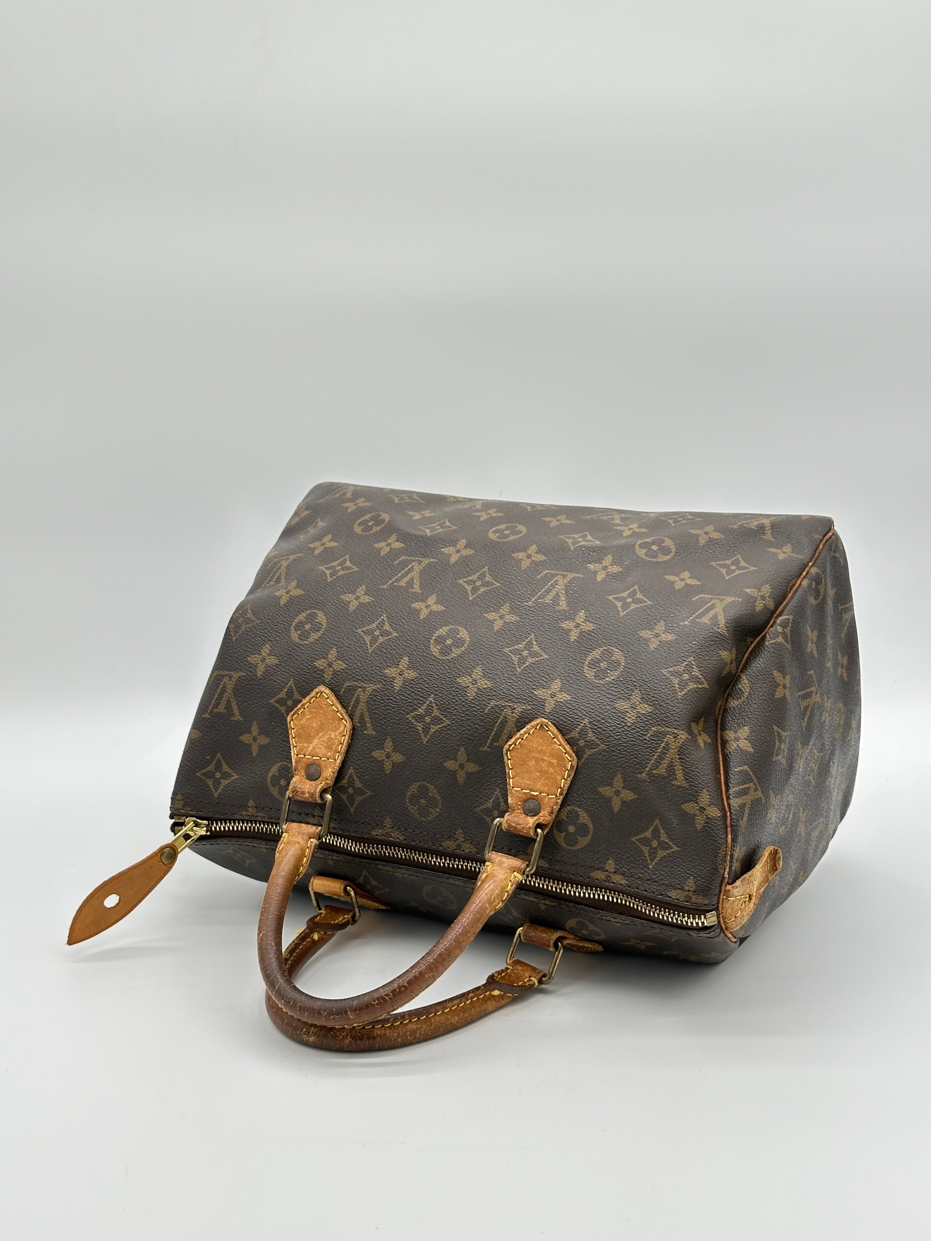 Louis Vuitton Speedy 30