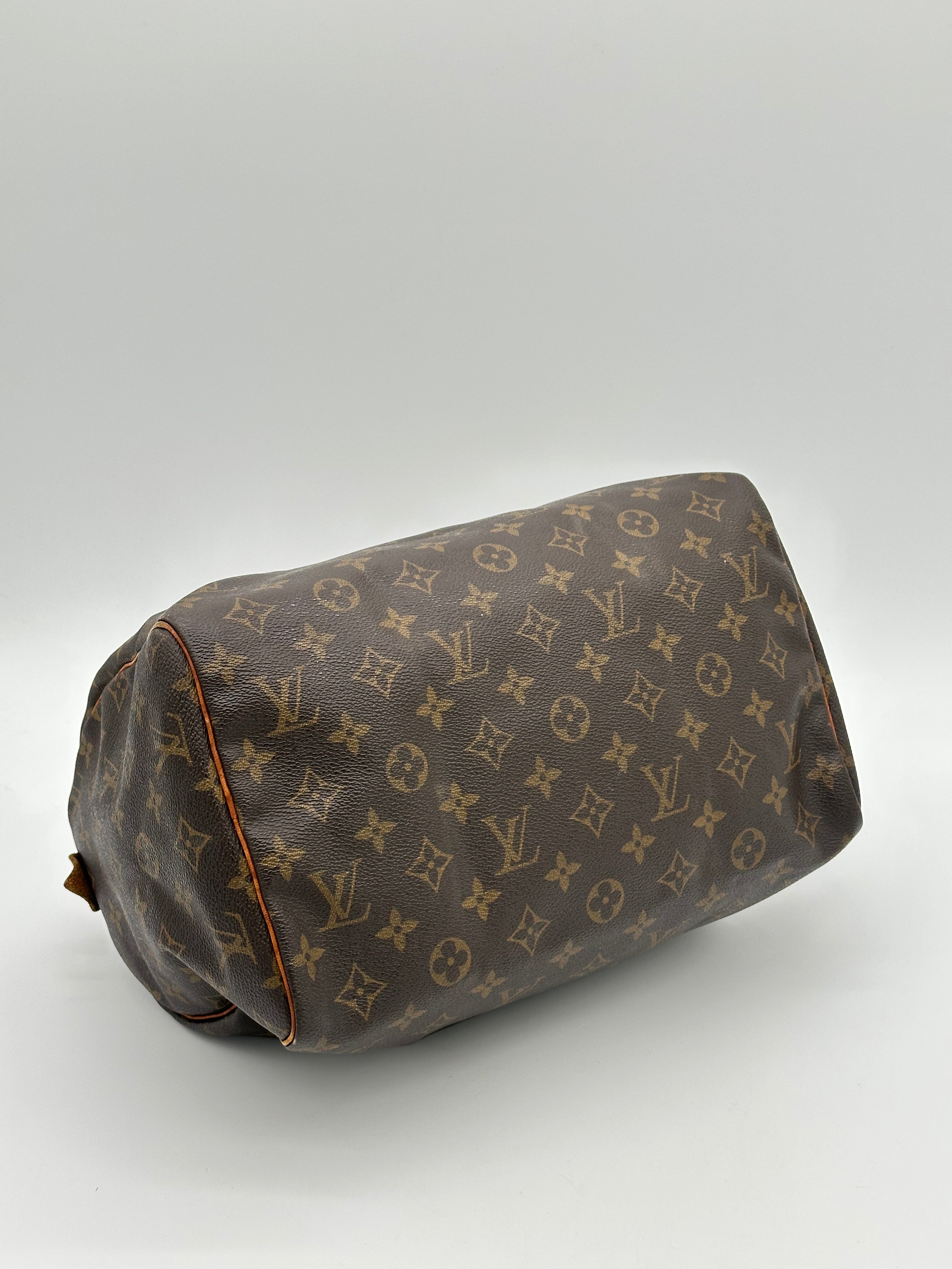 Louis Vuitton Speedy 30