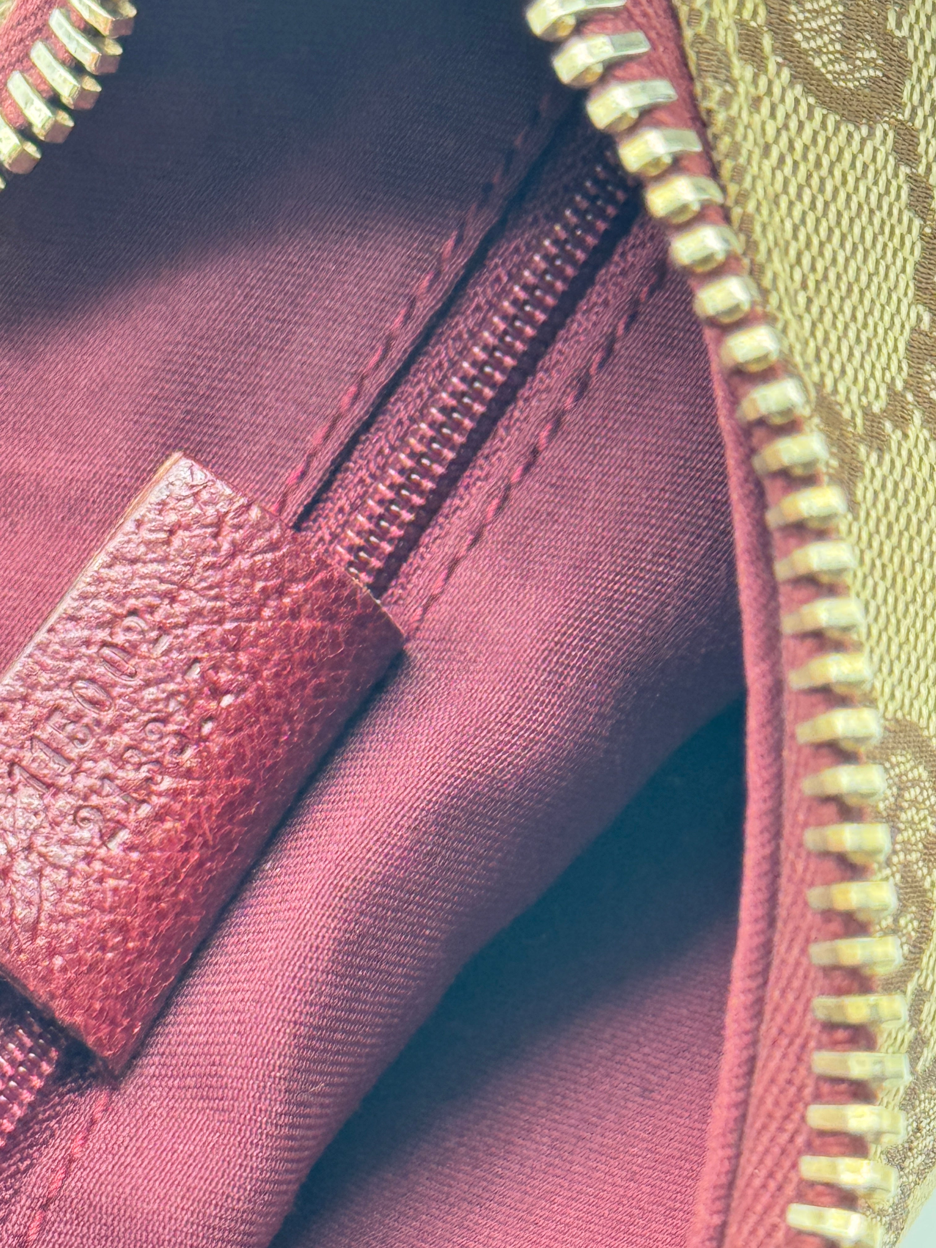 Gucci Lock Canvas