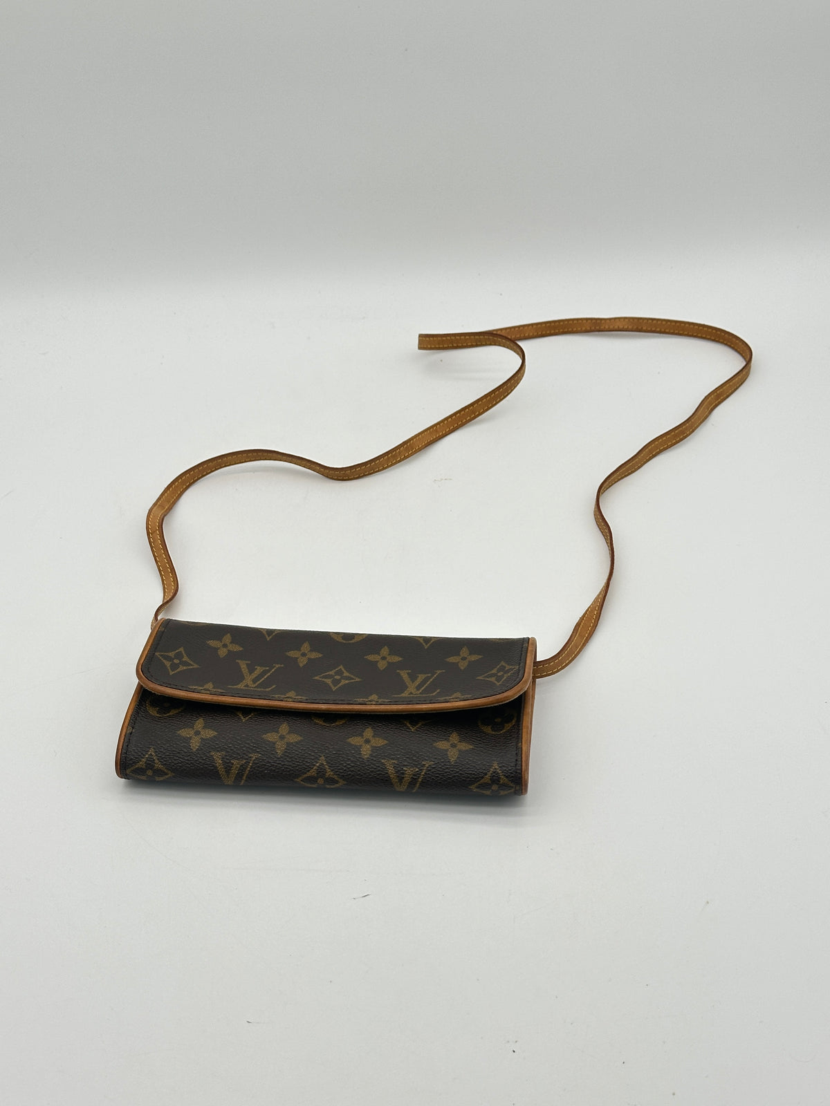 Louis Vuitton Twin Pochette PM