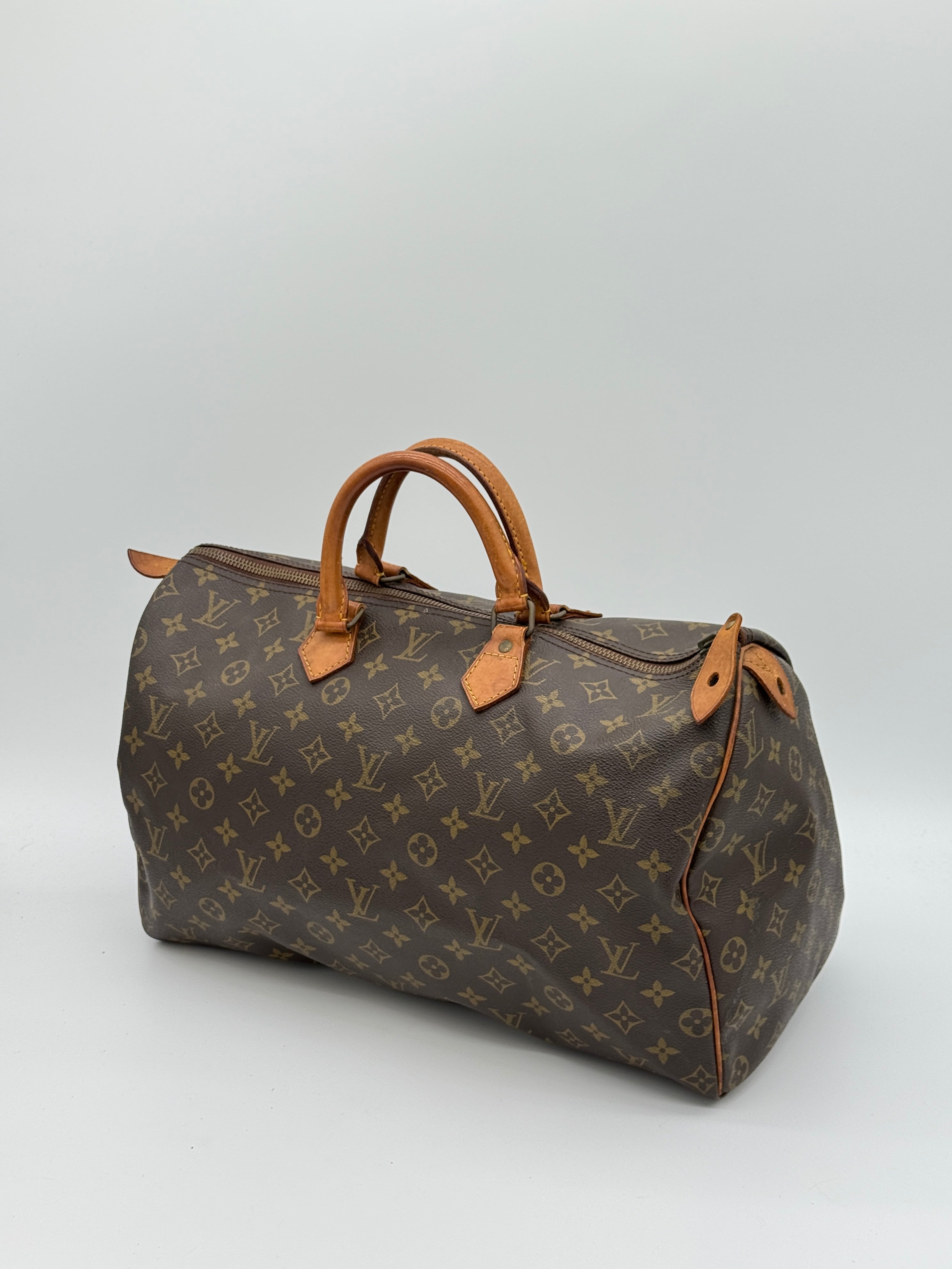 Louis Vuitton Speedy 40