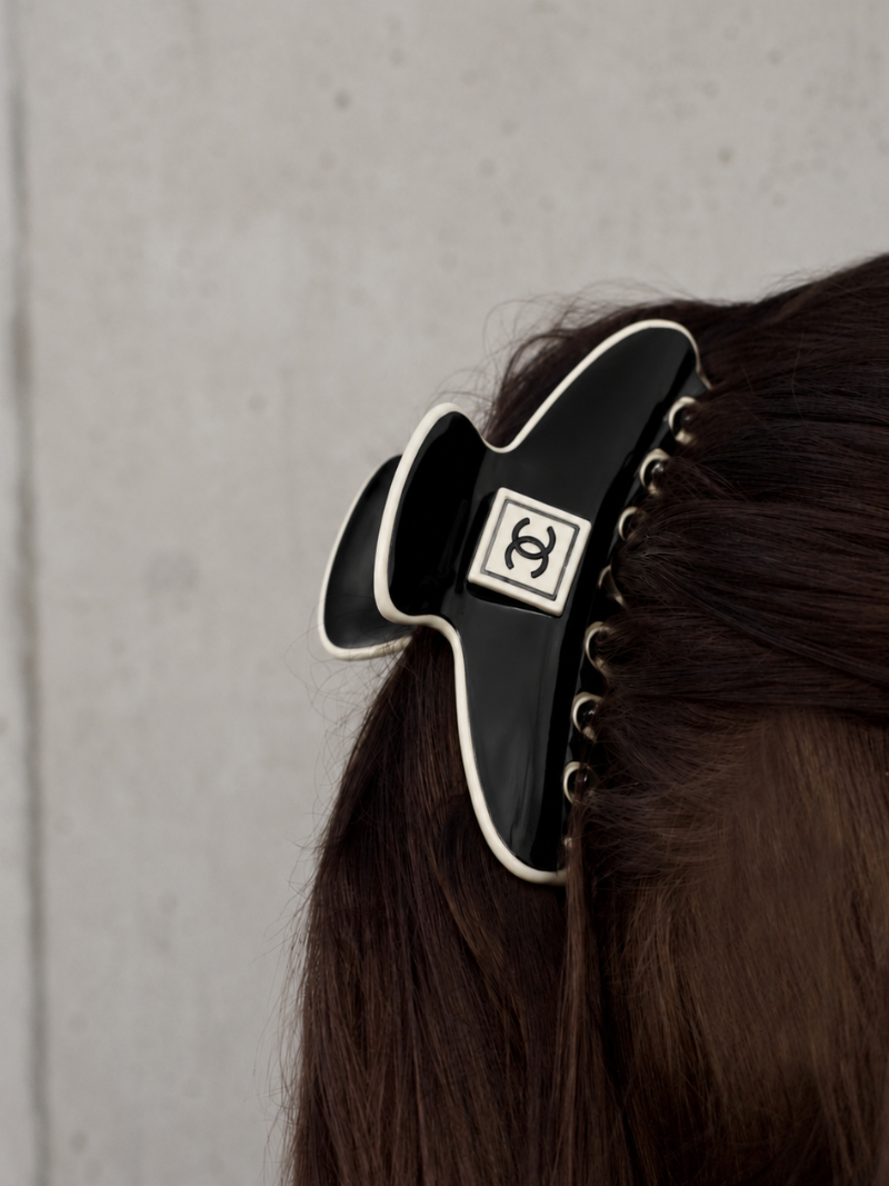 Chanel Black & Ivory Haarklem