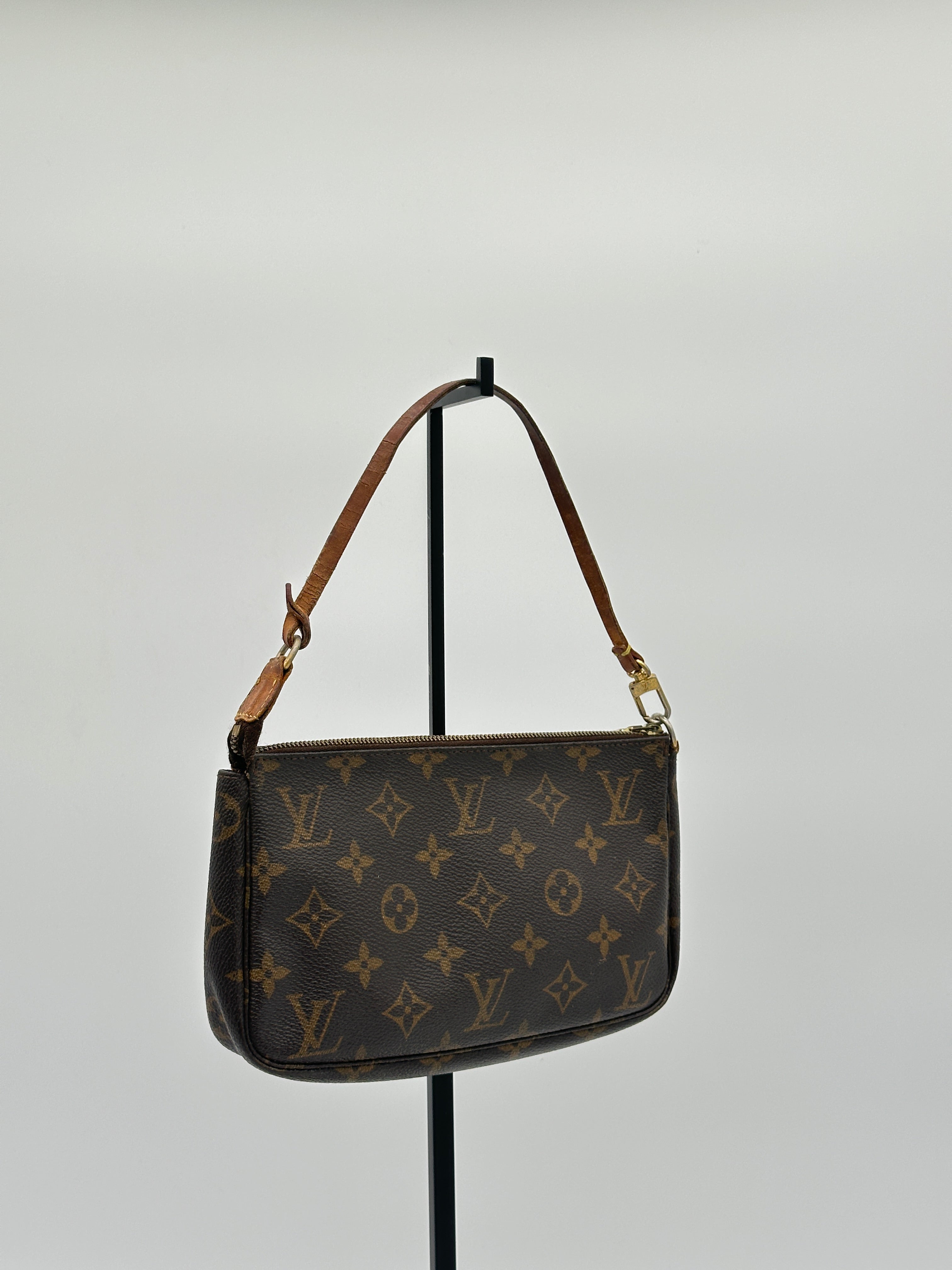 Louis Vuitton Pochette Accessoires