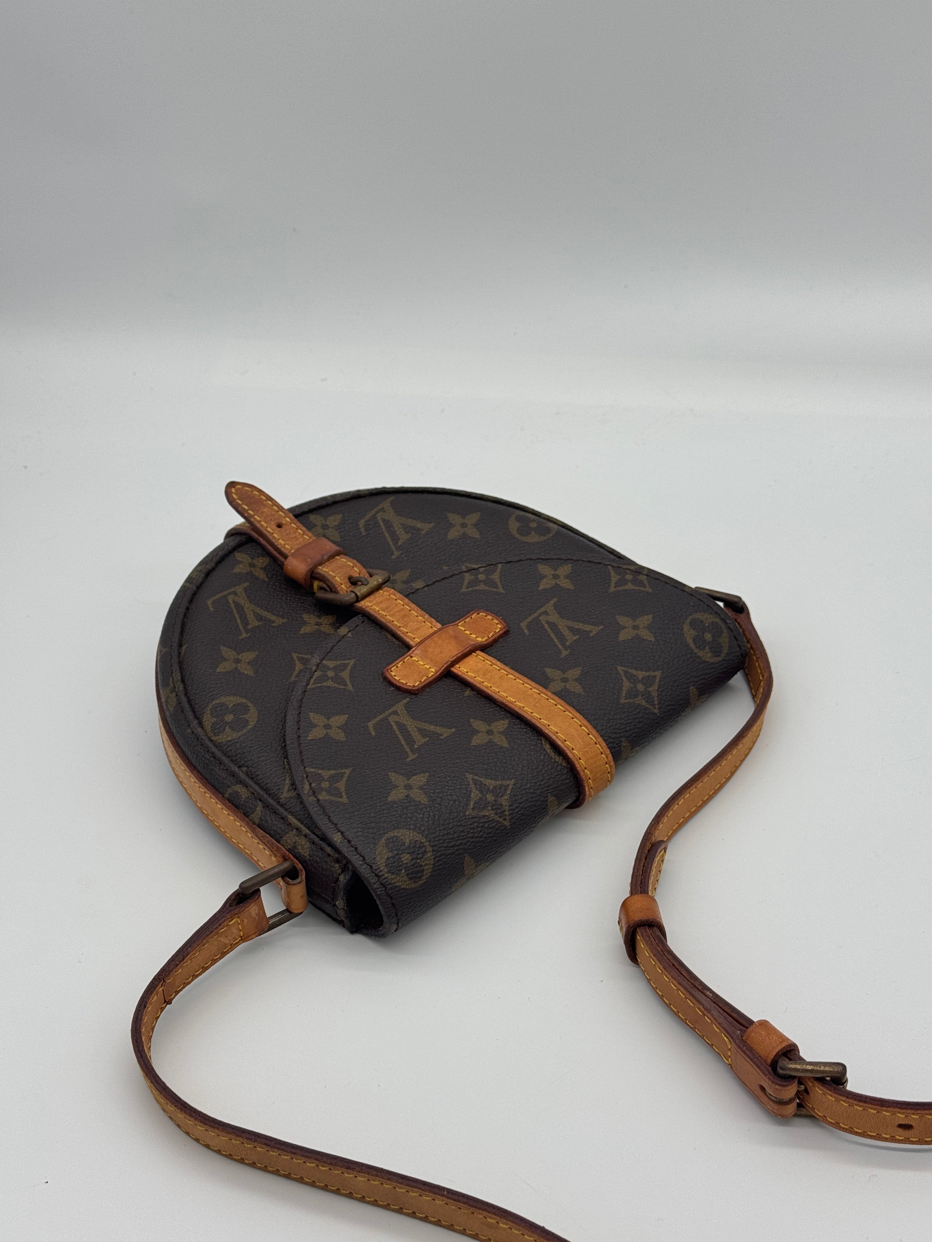 Louis Vuitton Chantilly PM