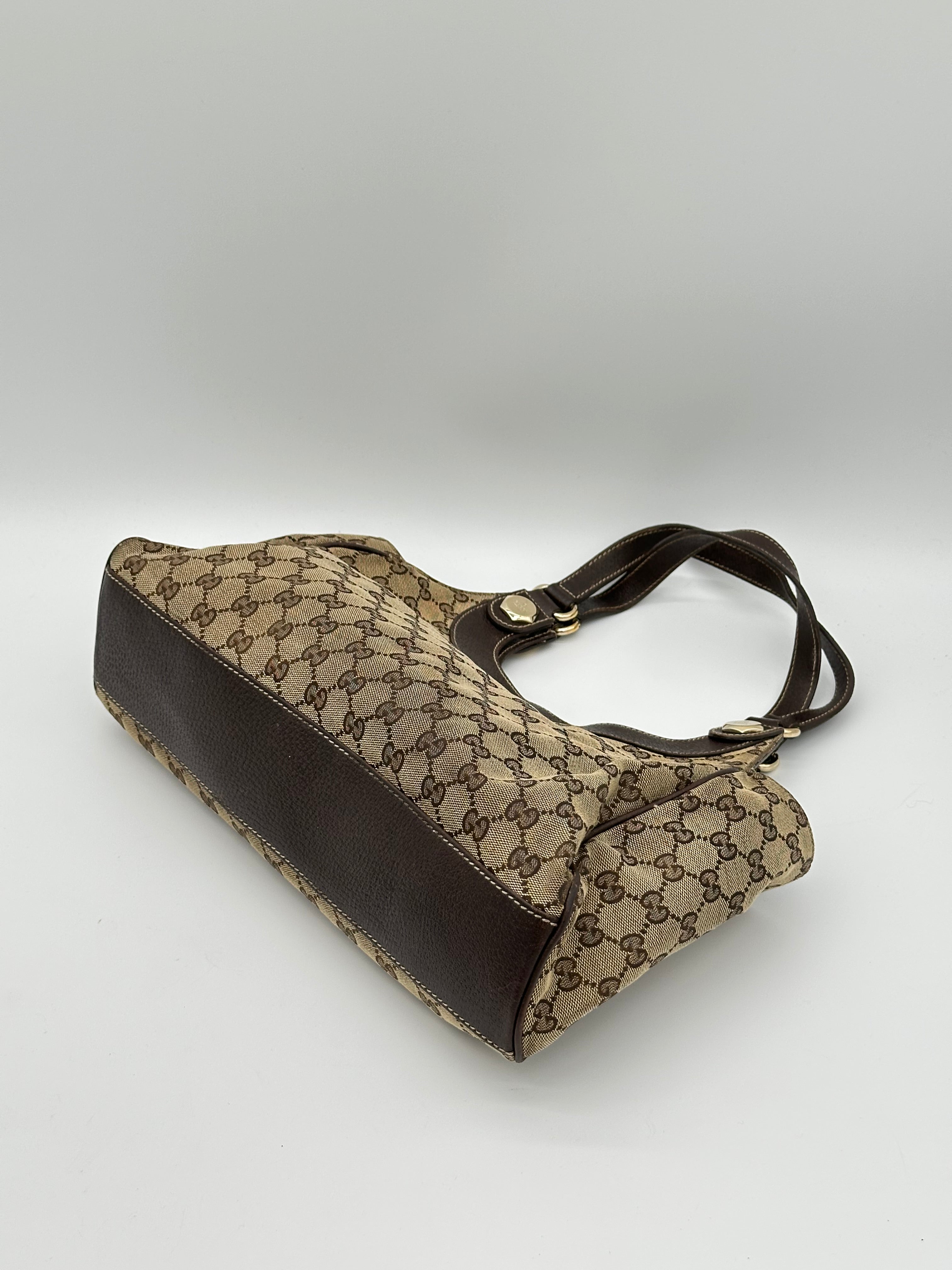 Gucci Canvas Charmy