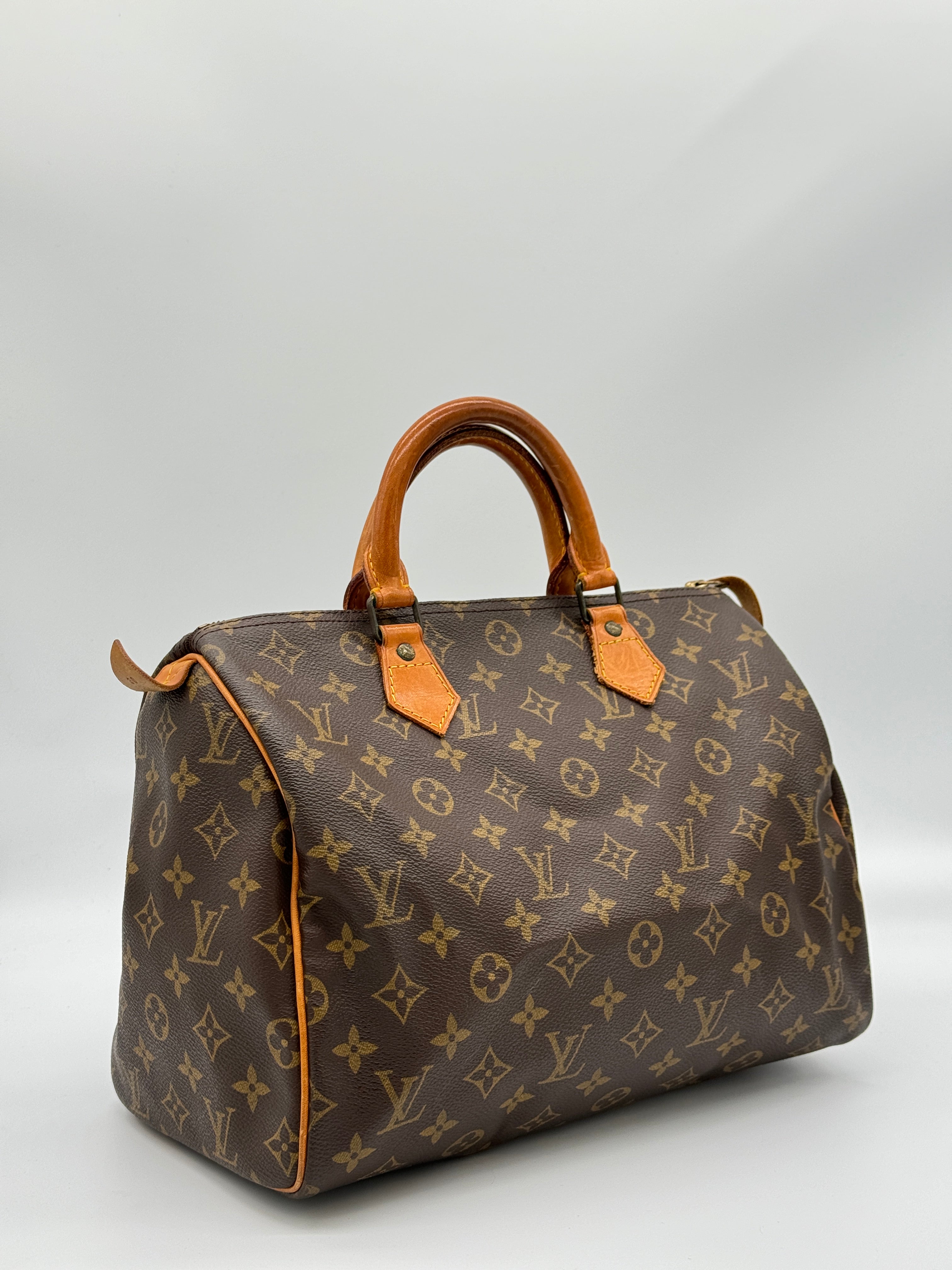 Louis Vuitton Speedy 30