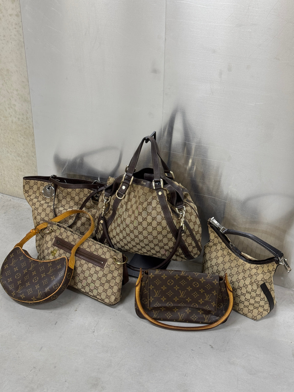 Louis Vuitton Mini Looping