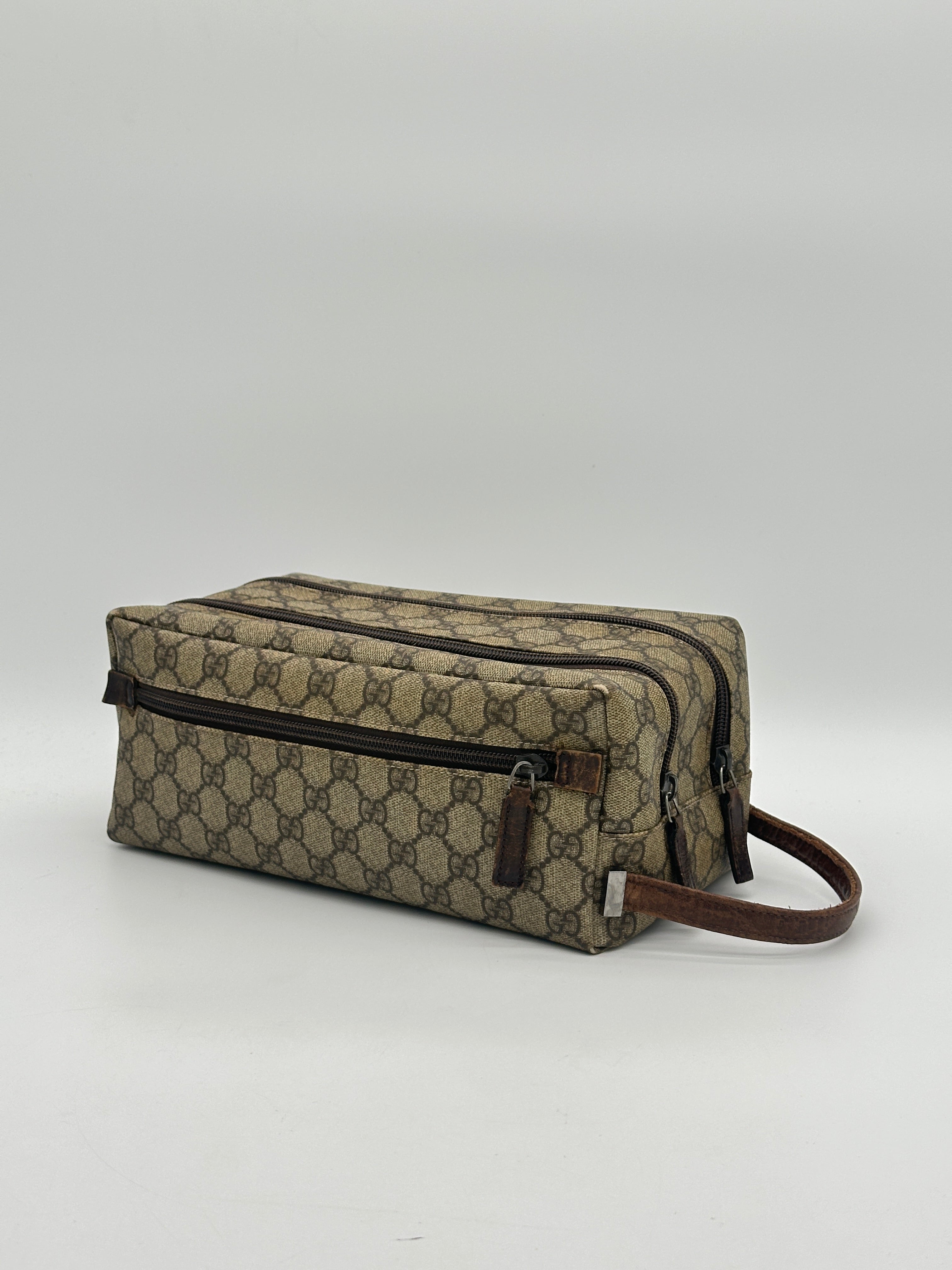 Gucci Supreme Pouch