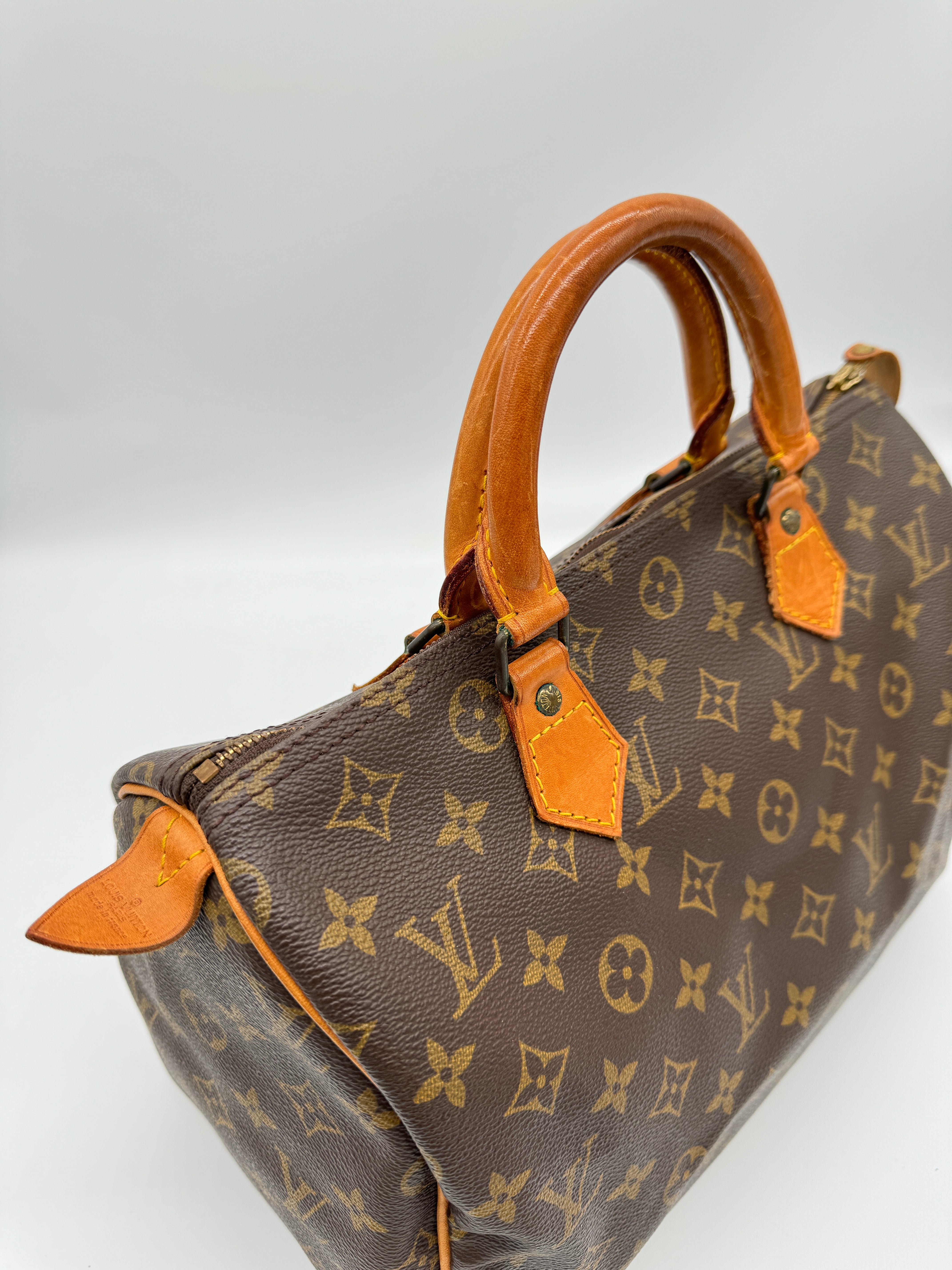 Louis Vuitton Speedy 30