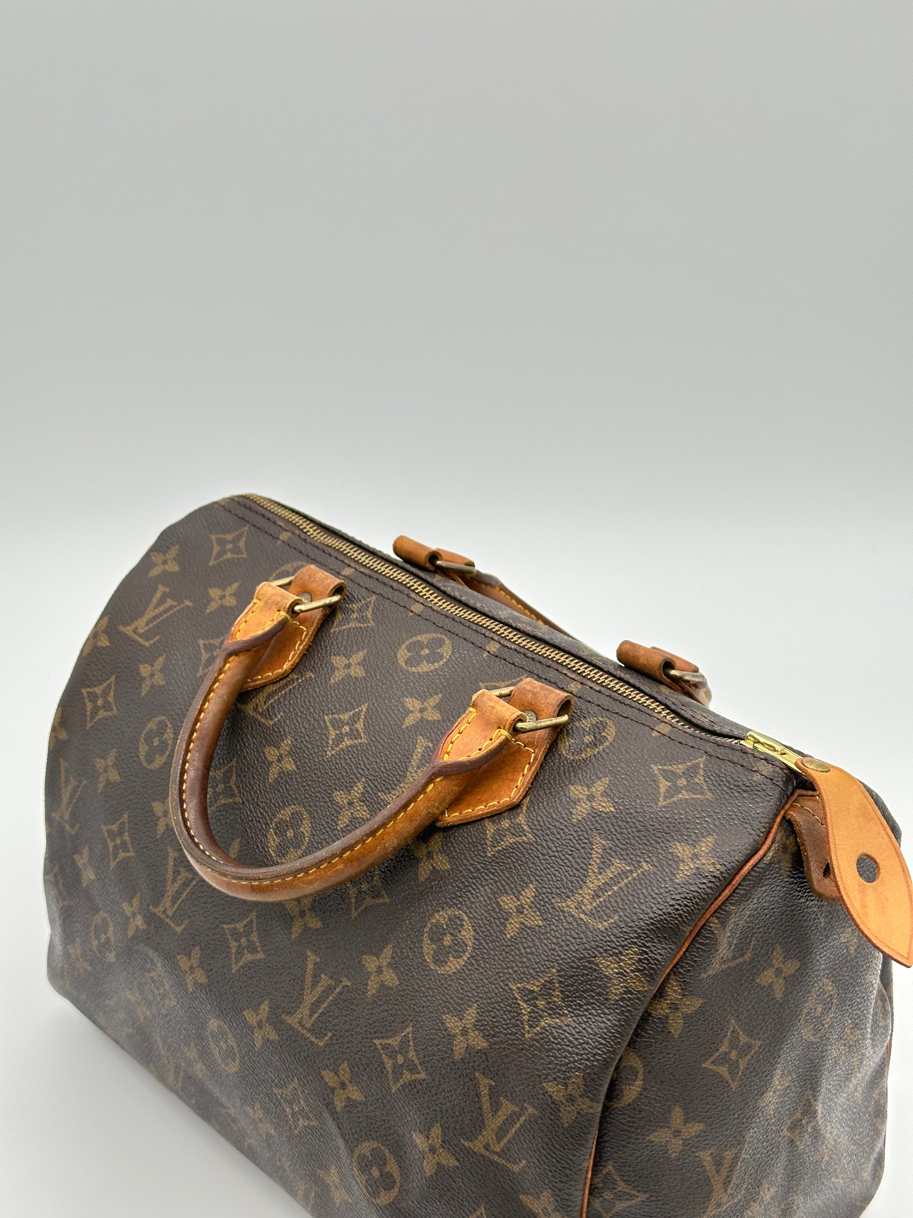 Louis Vuitton Speedy 30