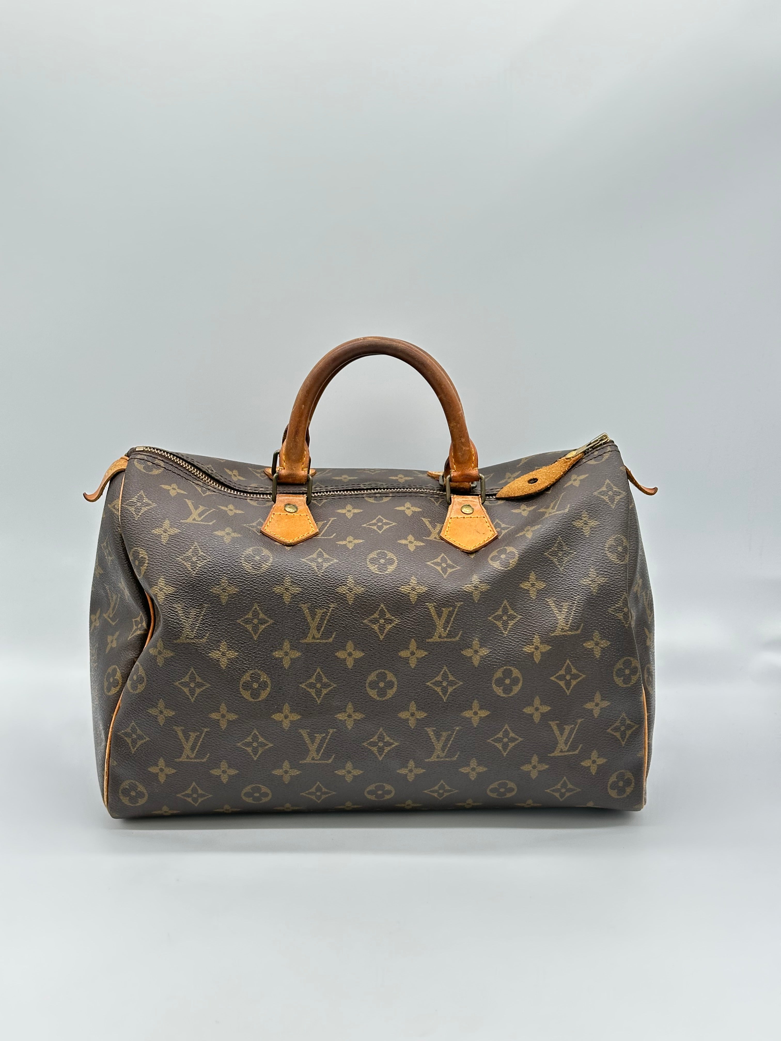 Louis Vuitton Speedy 35