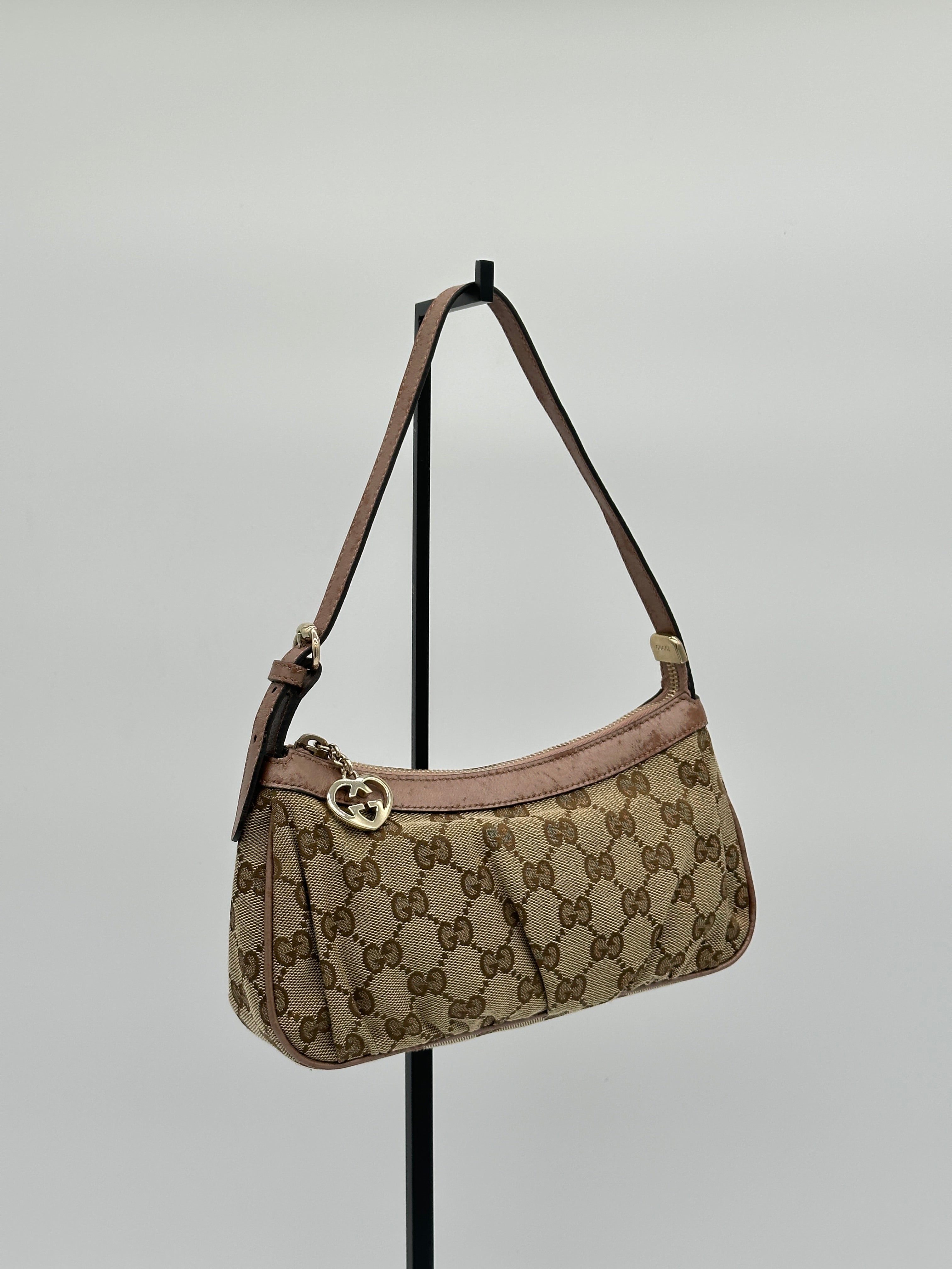 Gucci Heart Pochette