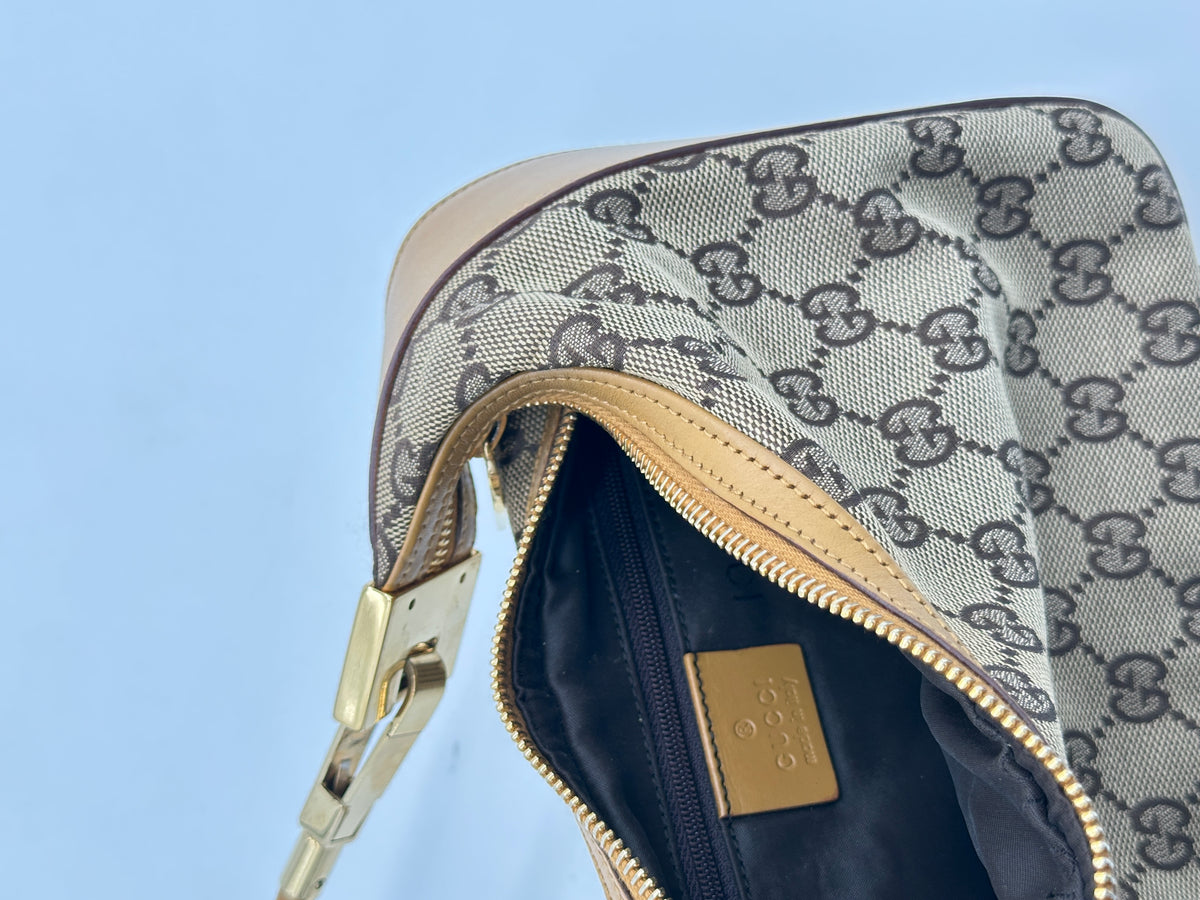 Gucci Clasp Hobo
