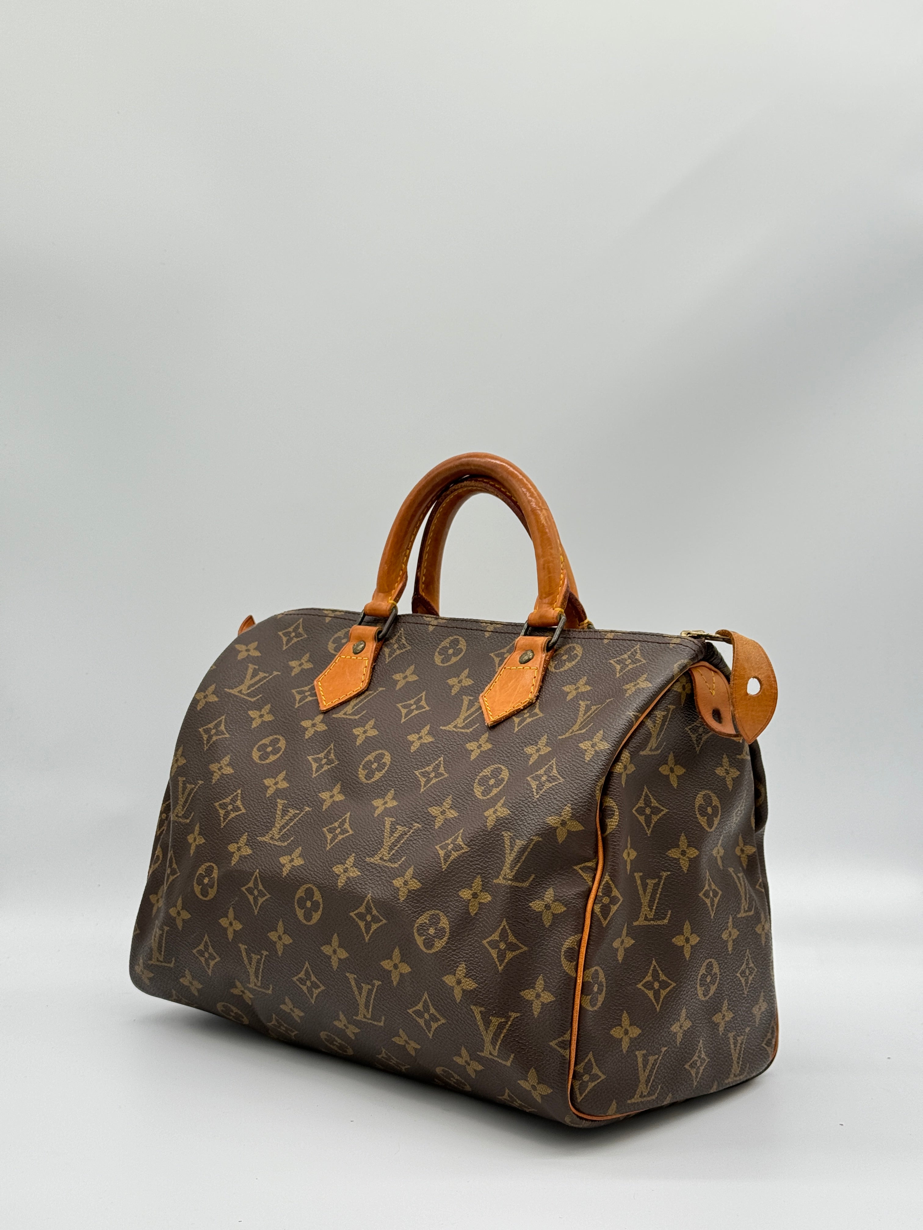 Louis Vuitton Speedy 30