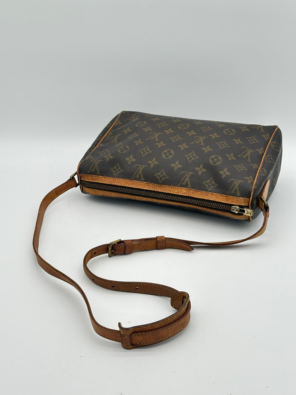 Louis Vuitton Tulle Lee