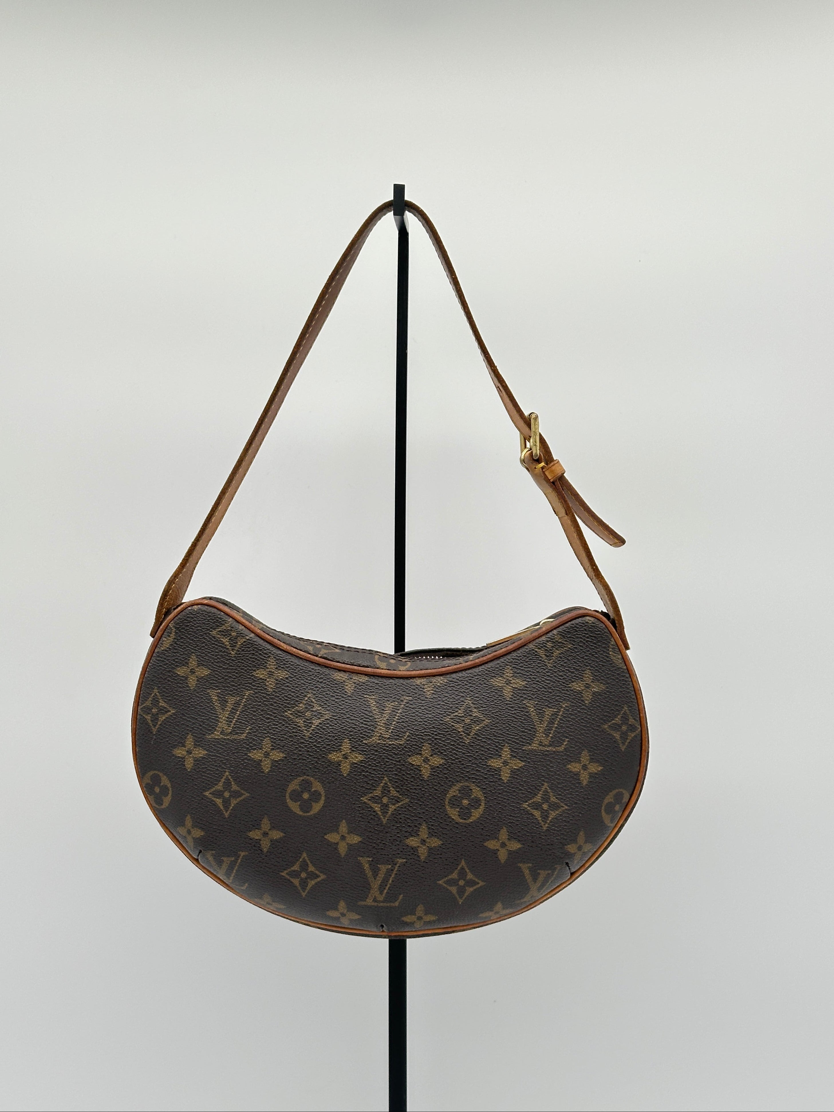 Louis Vuitton Croissant PM