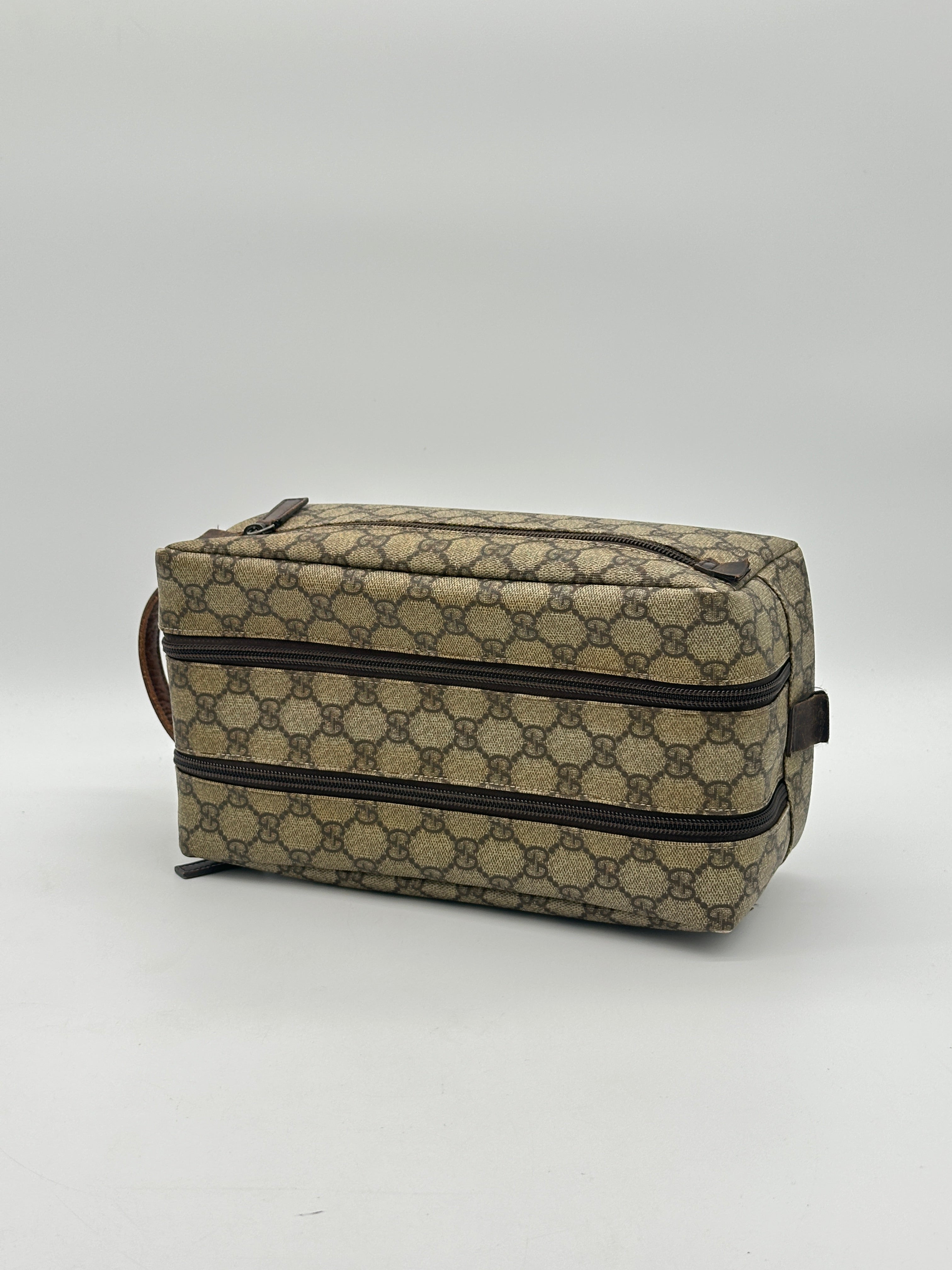 Gucci Supreme Pouch