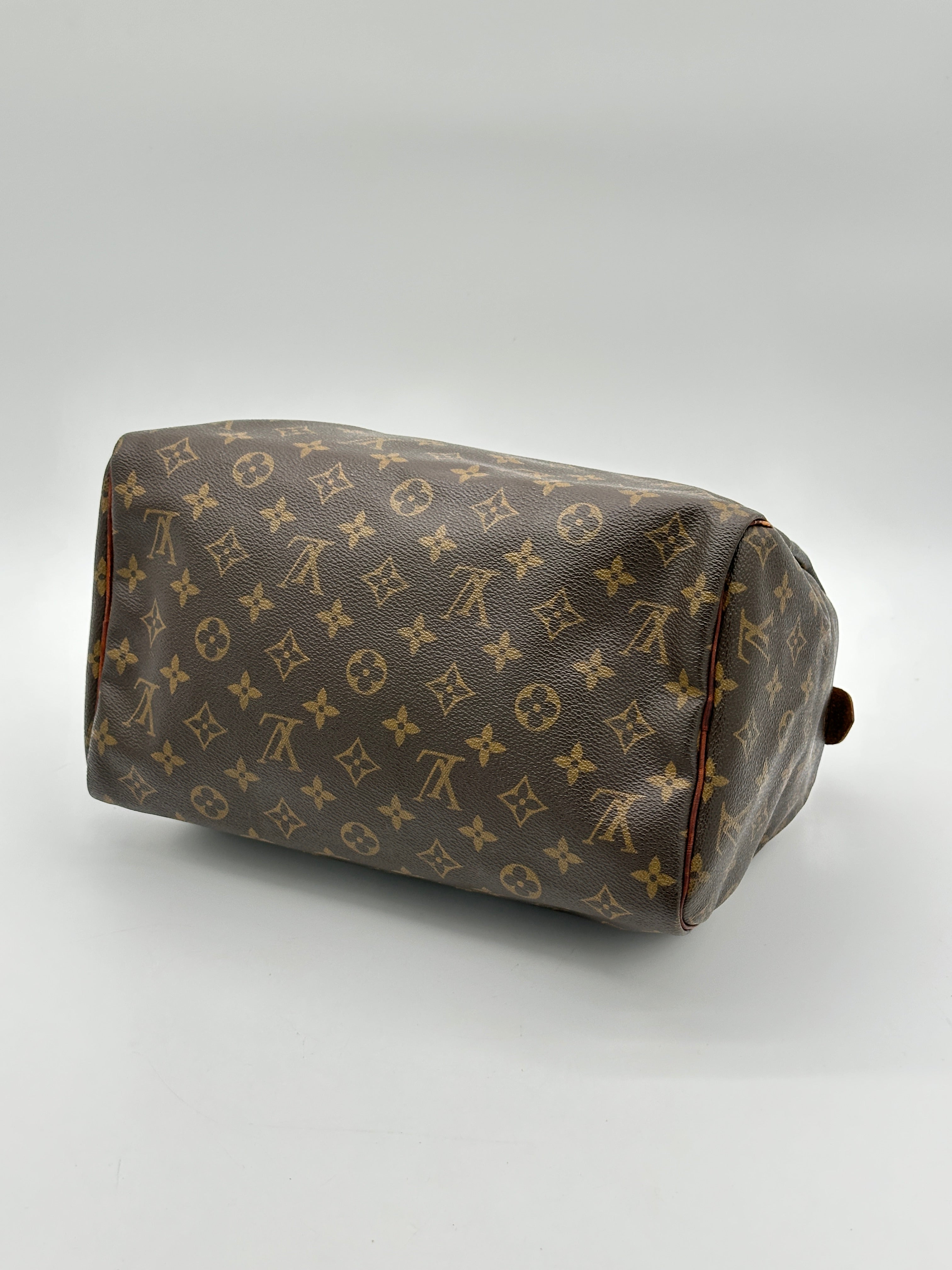 Louis Vuitton Speedy 30