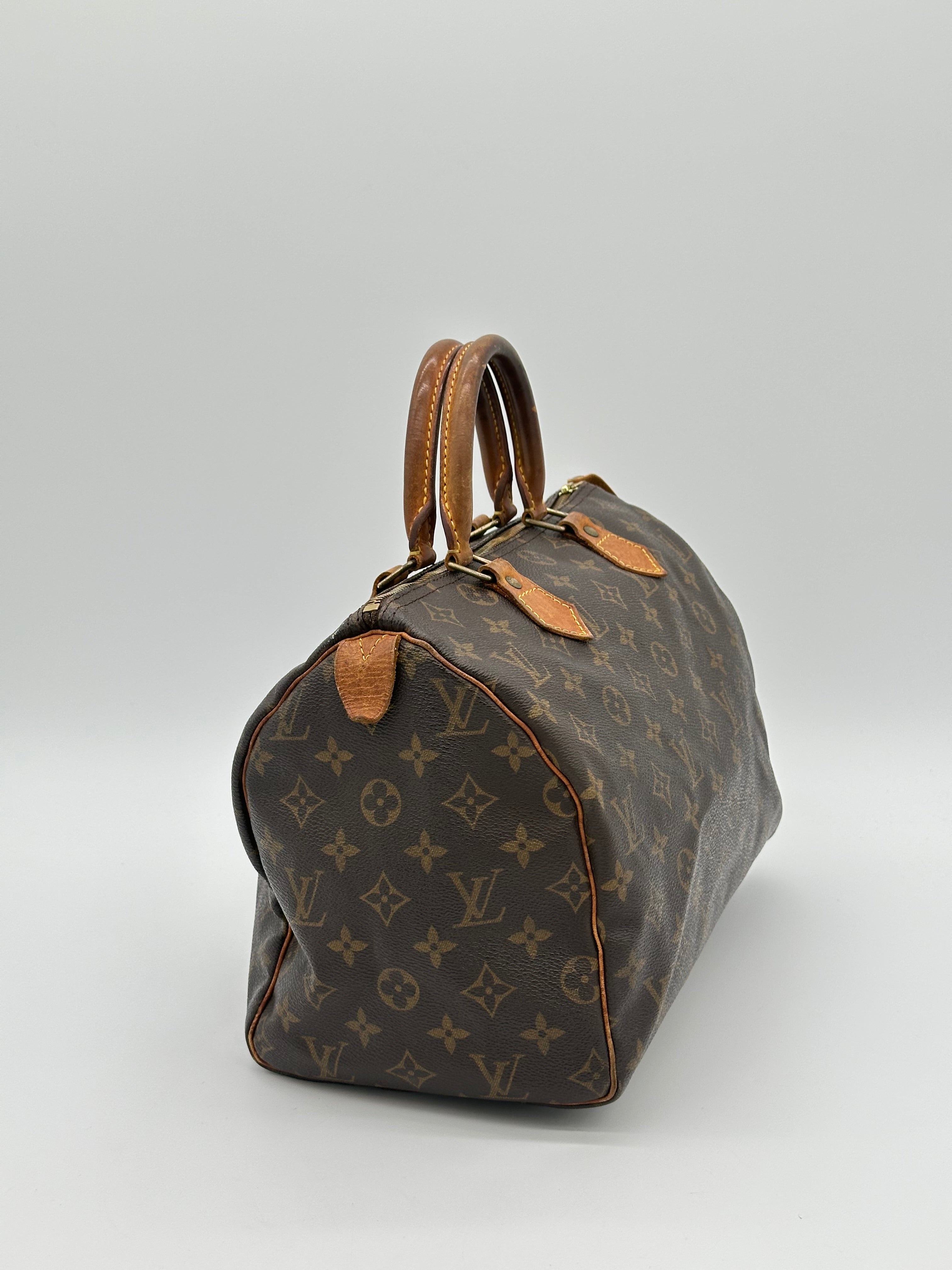 Louis Vuitton Speedy 30