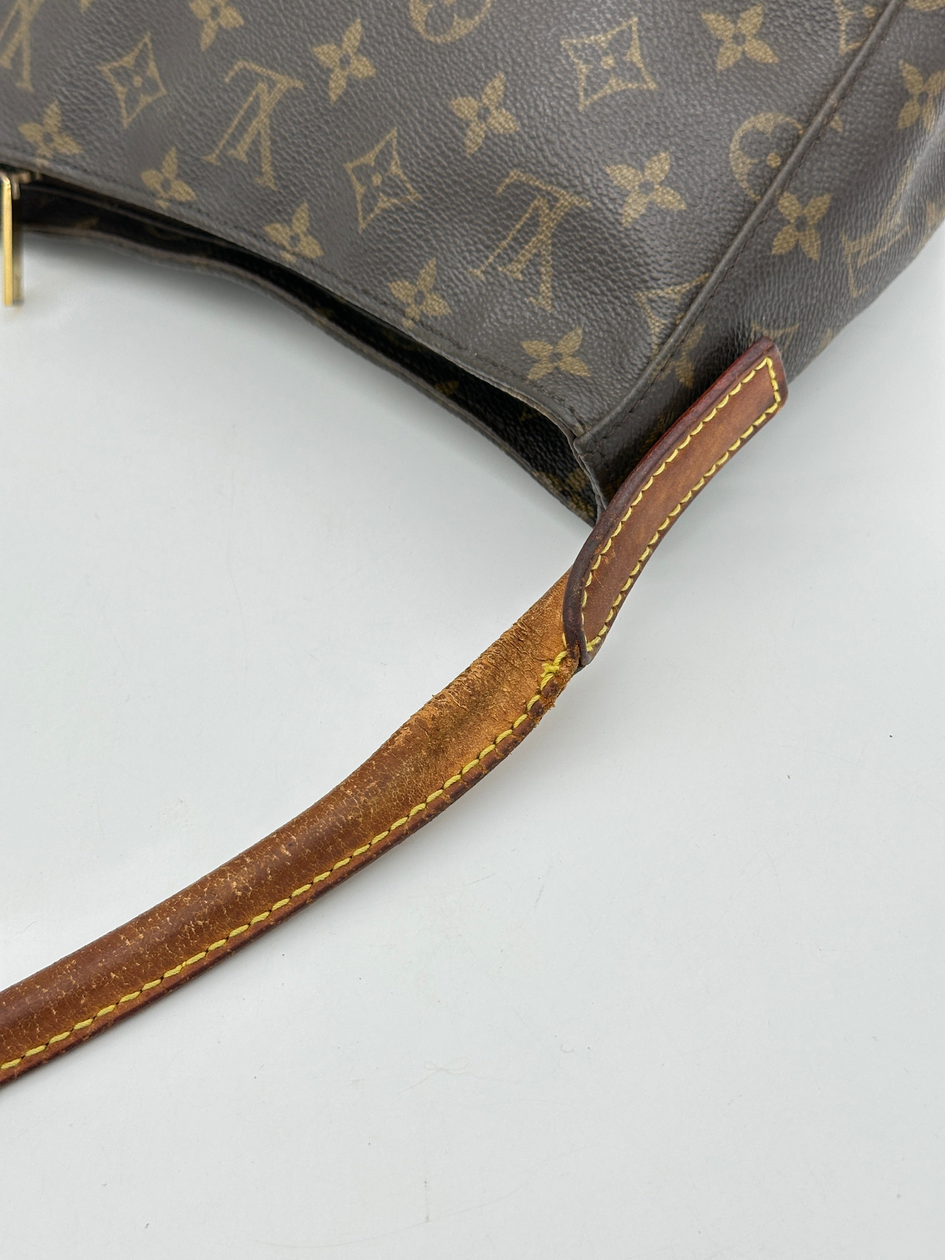 Louis Vuitton Looping MM