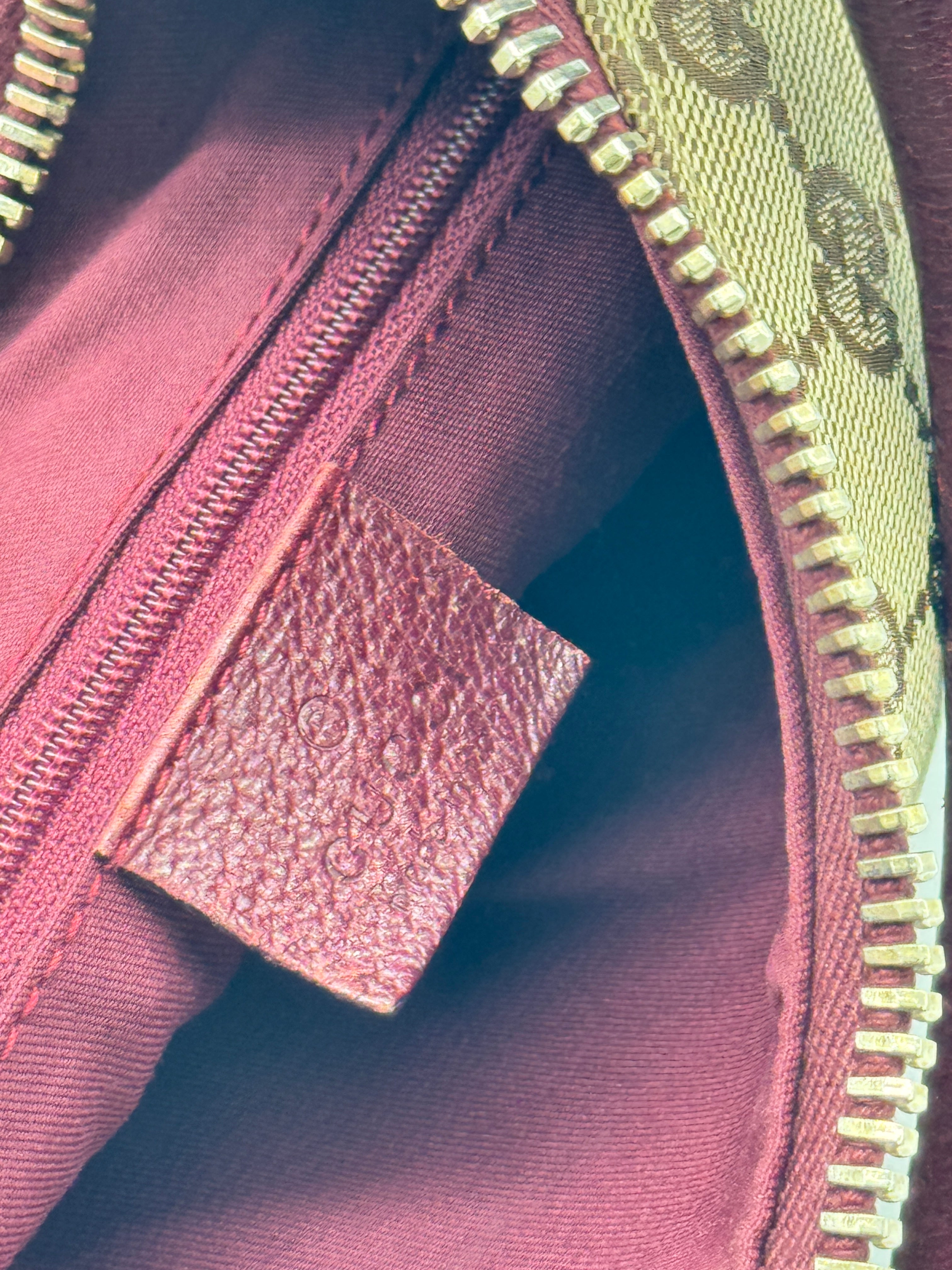 Gucci Lock Canvas