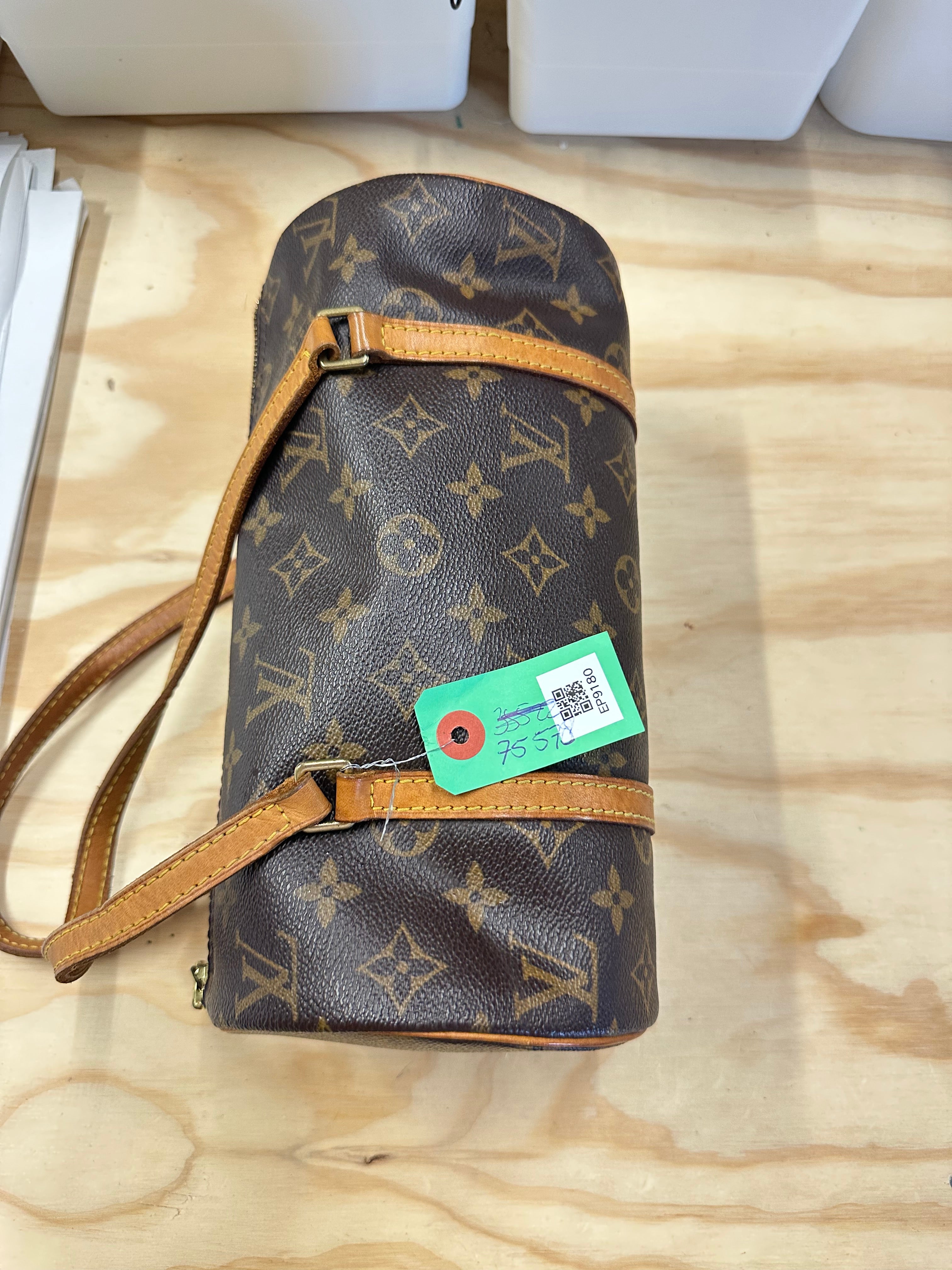 Louis Vuitton Papillon 26