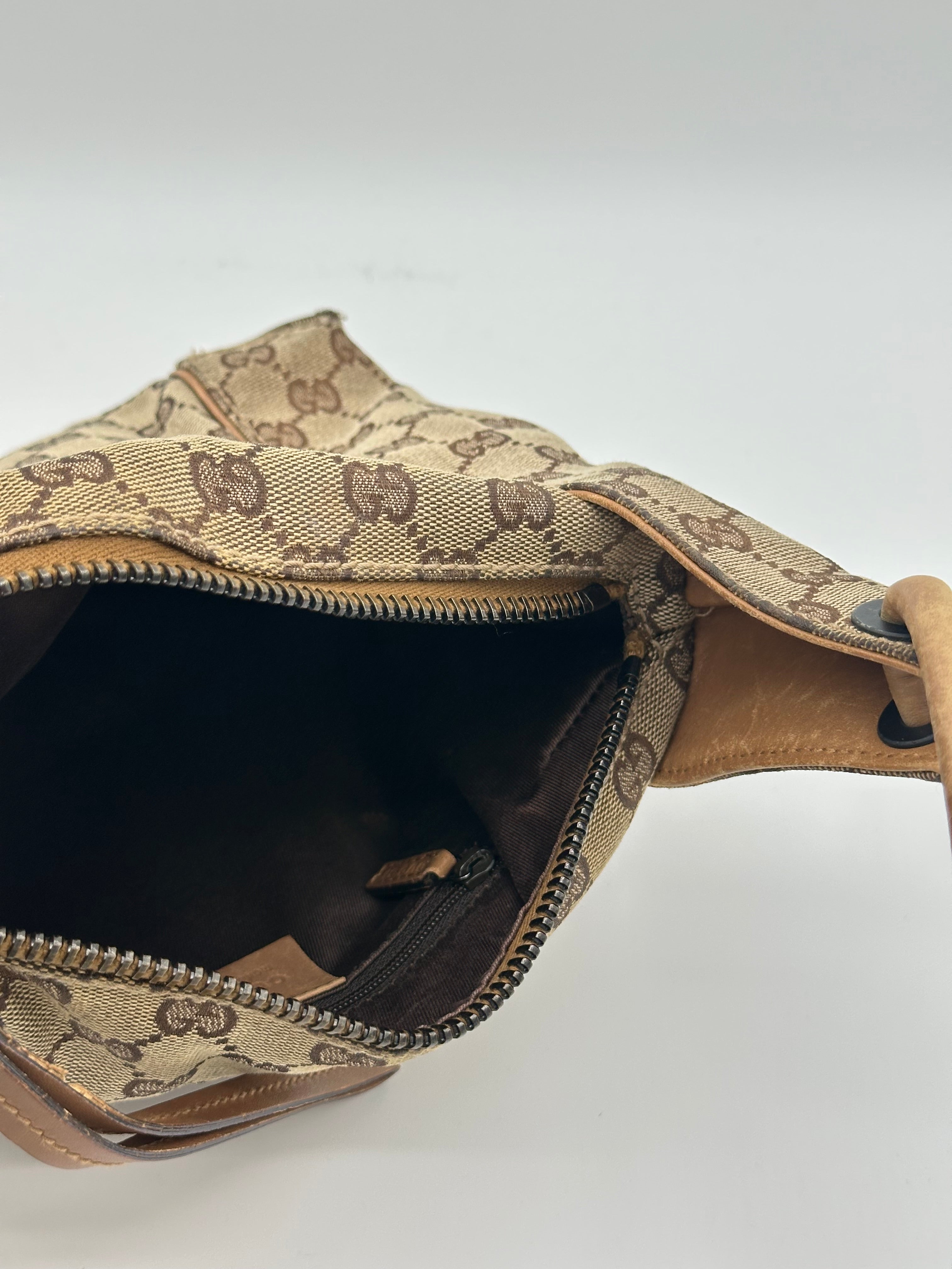 Gucci Canvas Shoulderbag