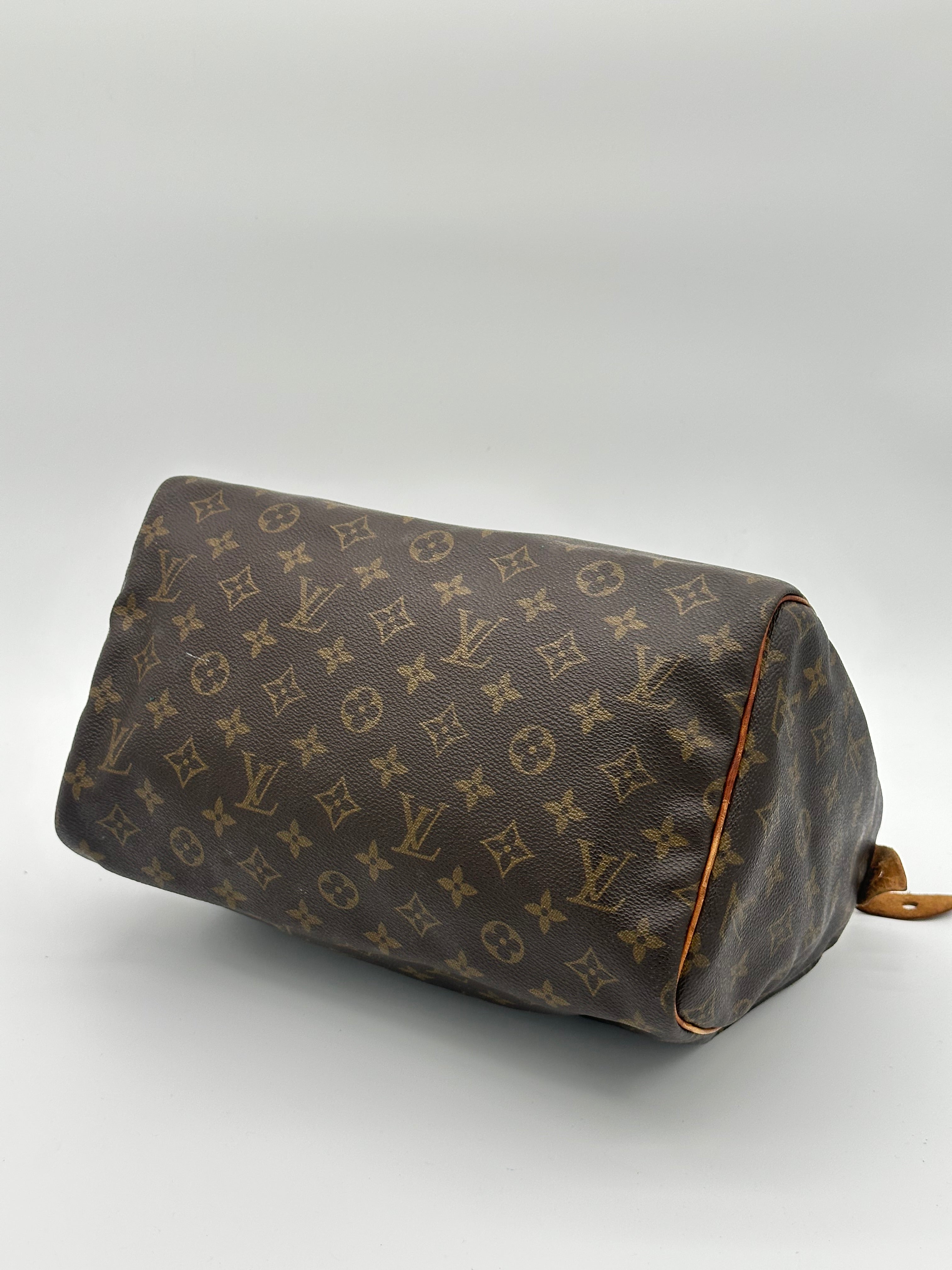 Louis Vuitton Speedy 30