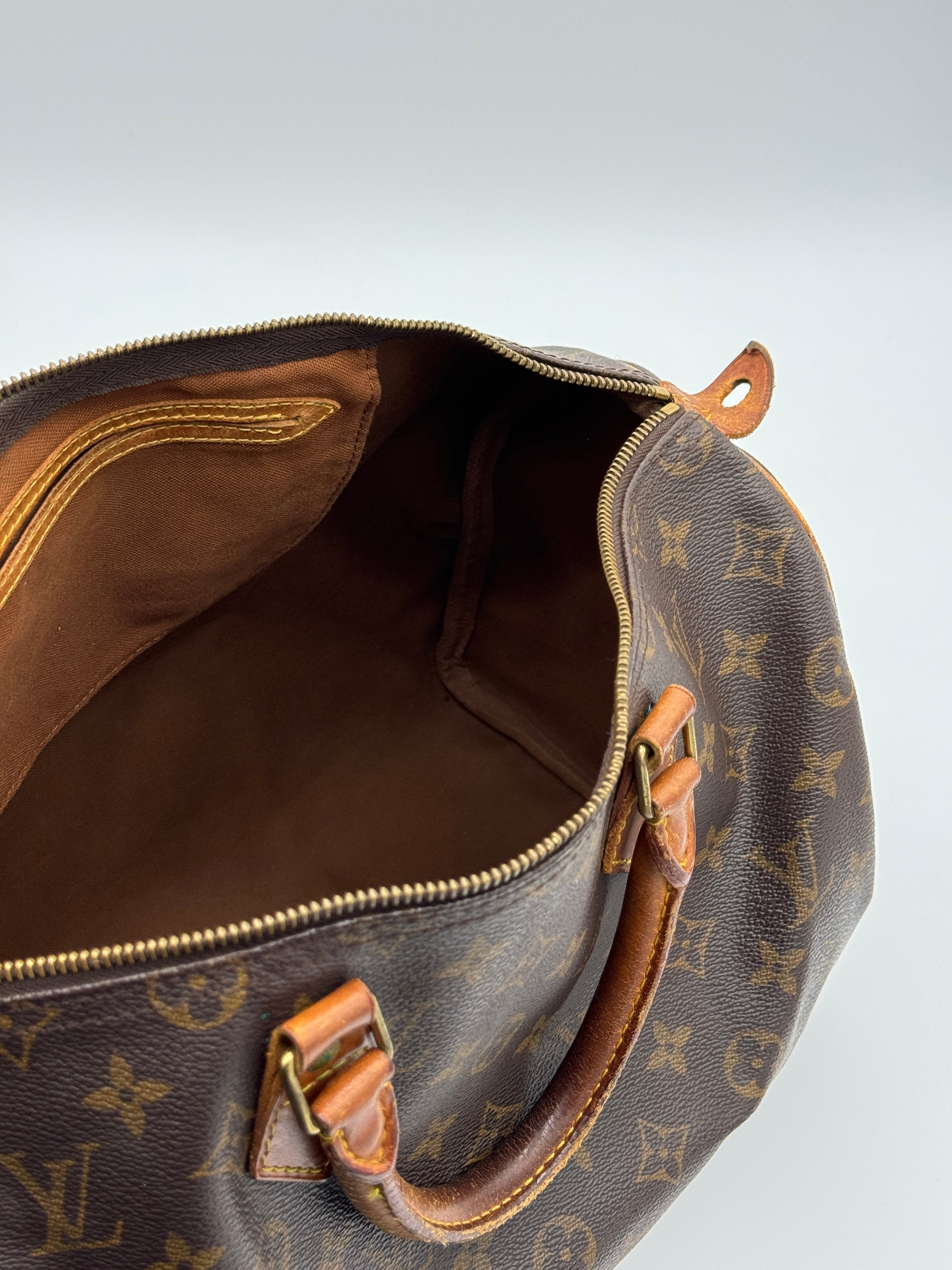 Louis Vuitton Speedy 35
