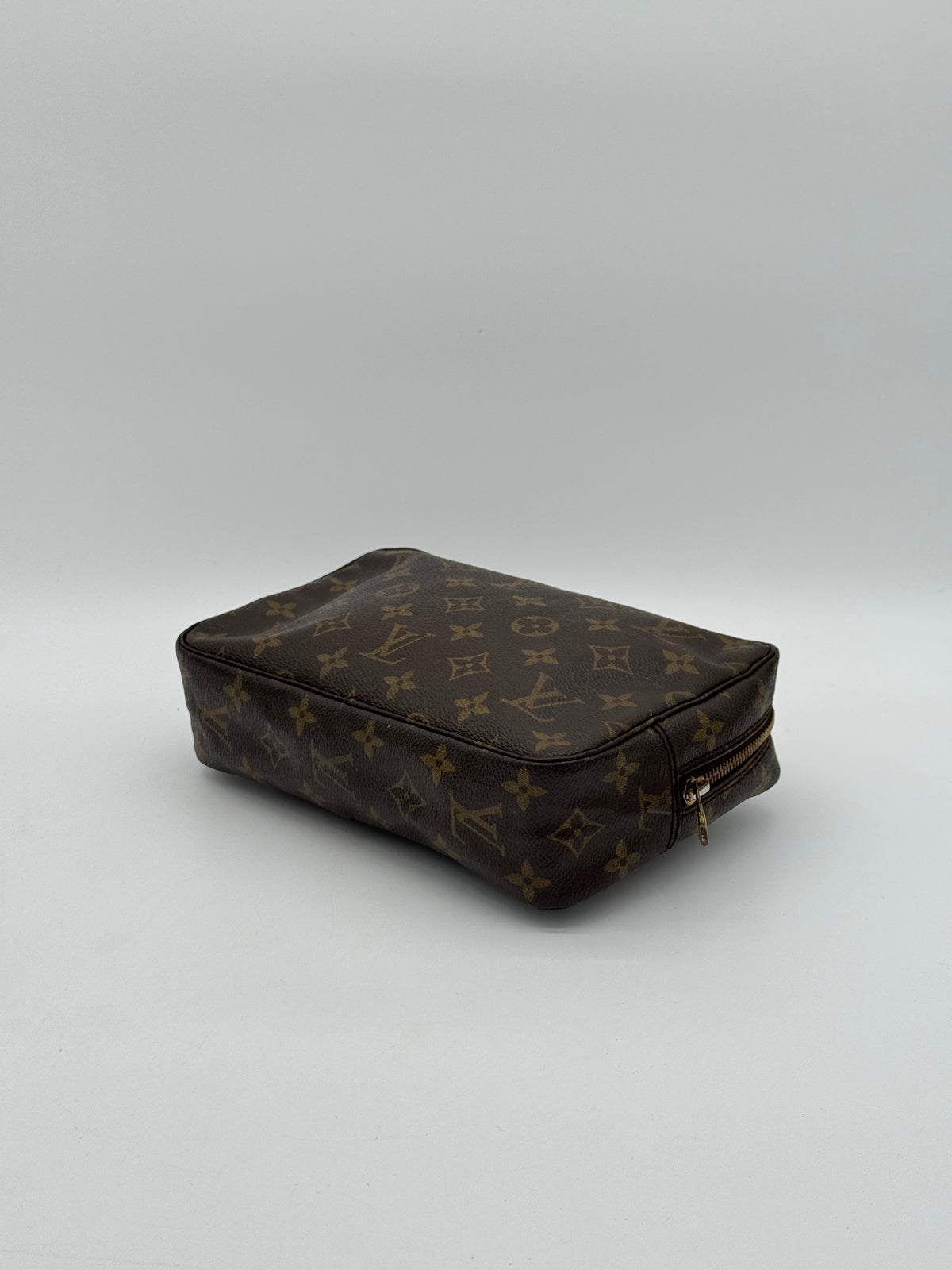 Louis Vuitton Trousse 23