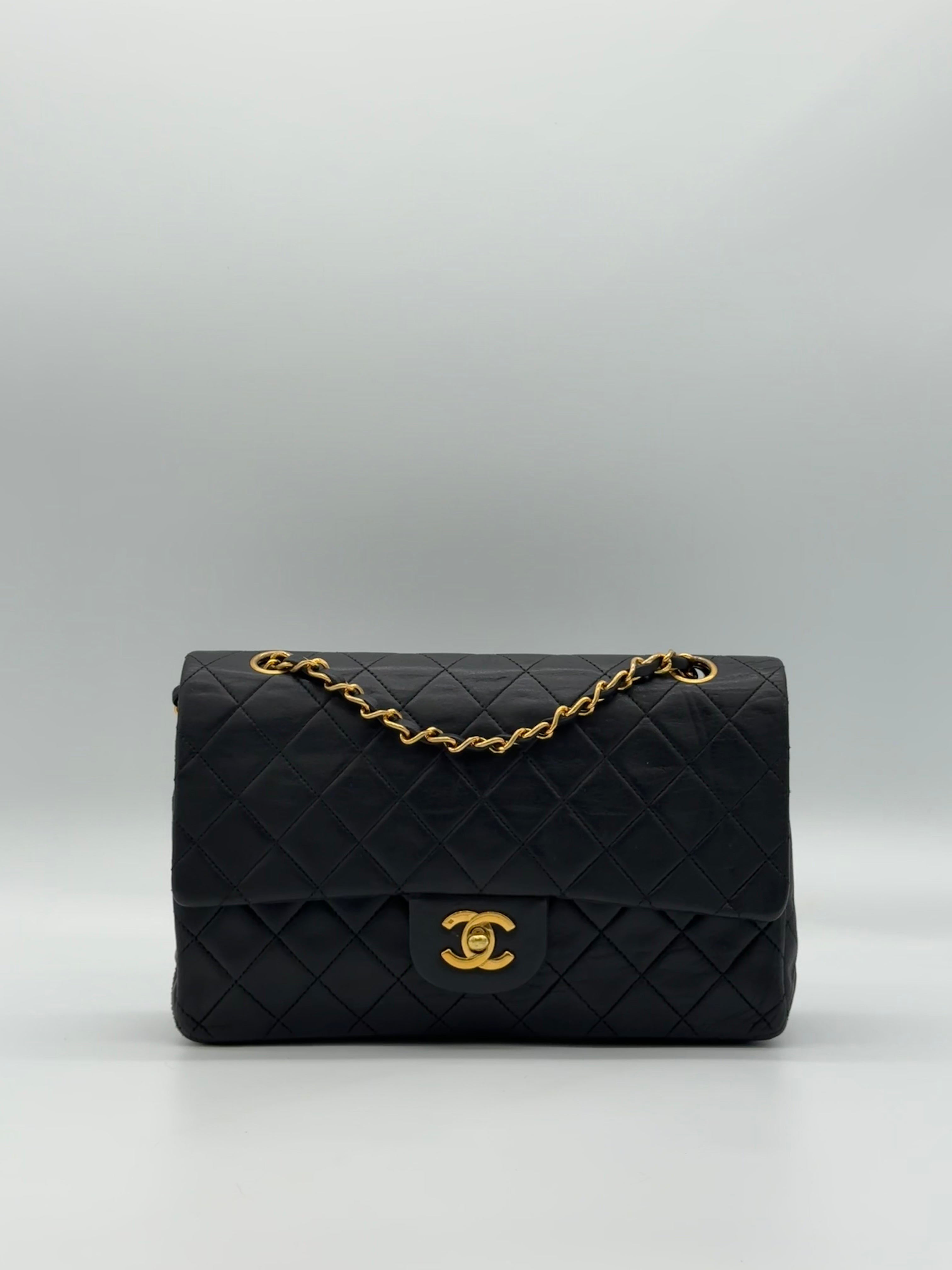 Chanel Classic Medium