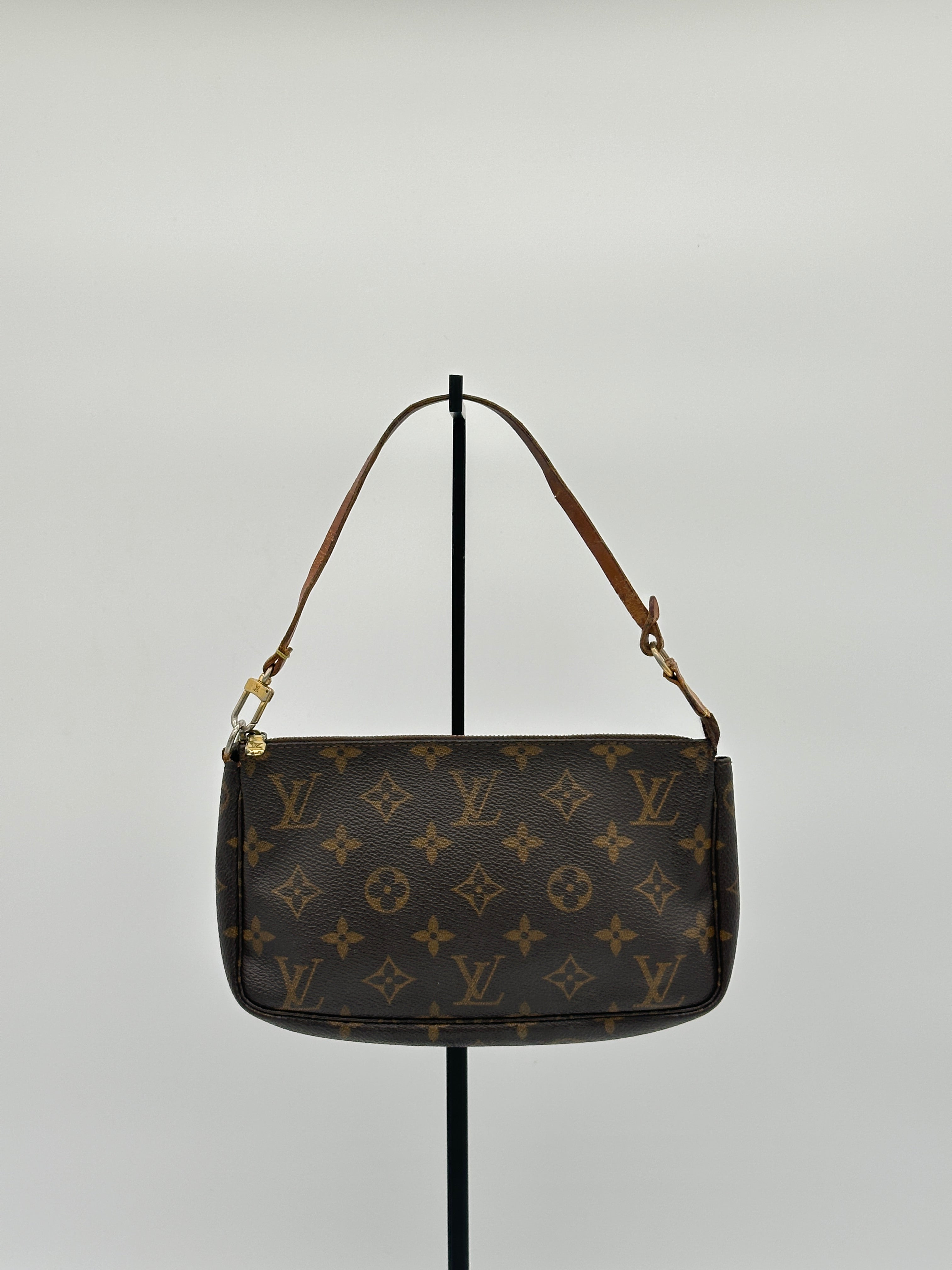 Louis Vuitton Pochette Accessoires