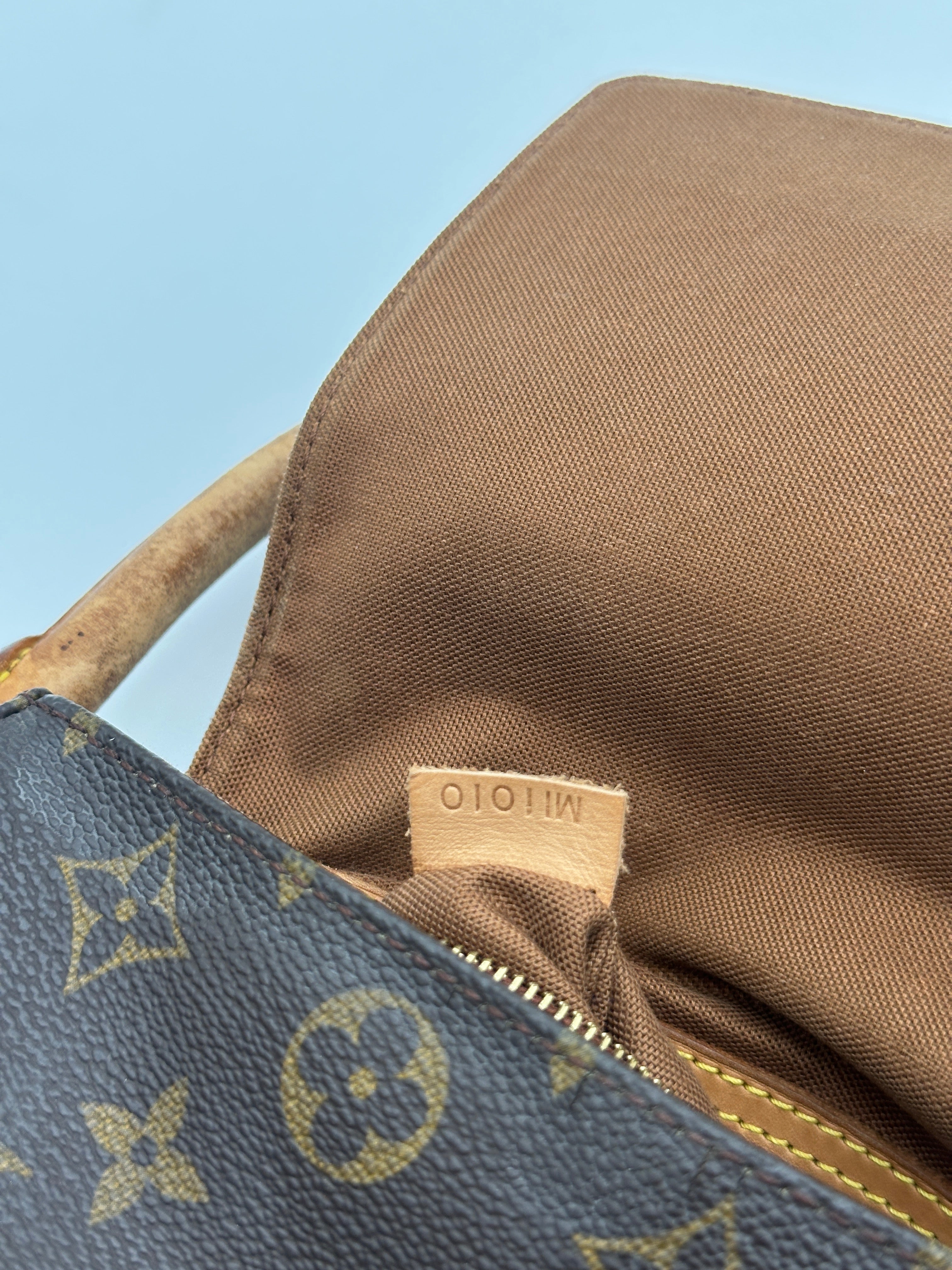 Louis Vuitton Mini Looping