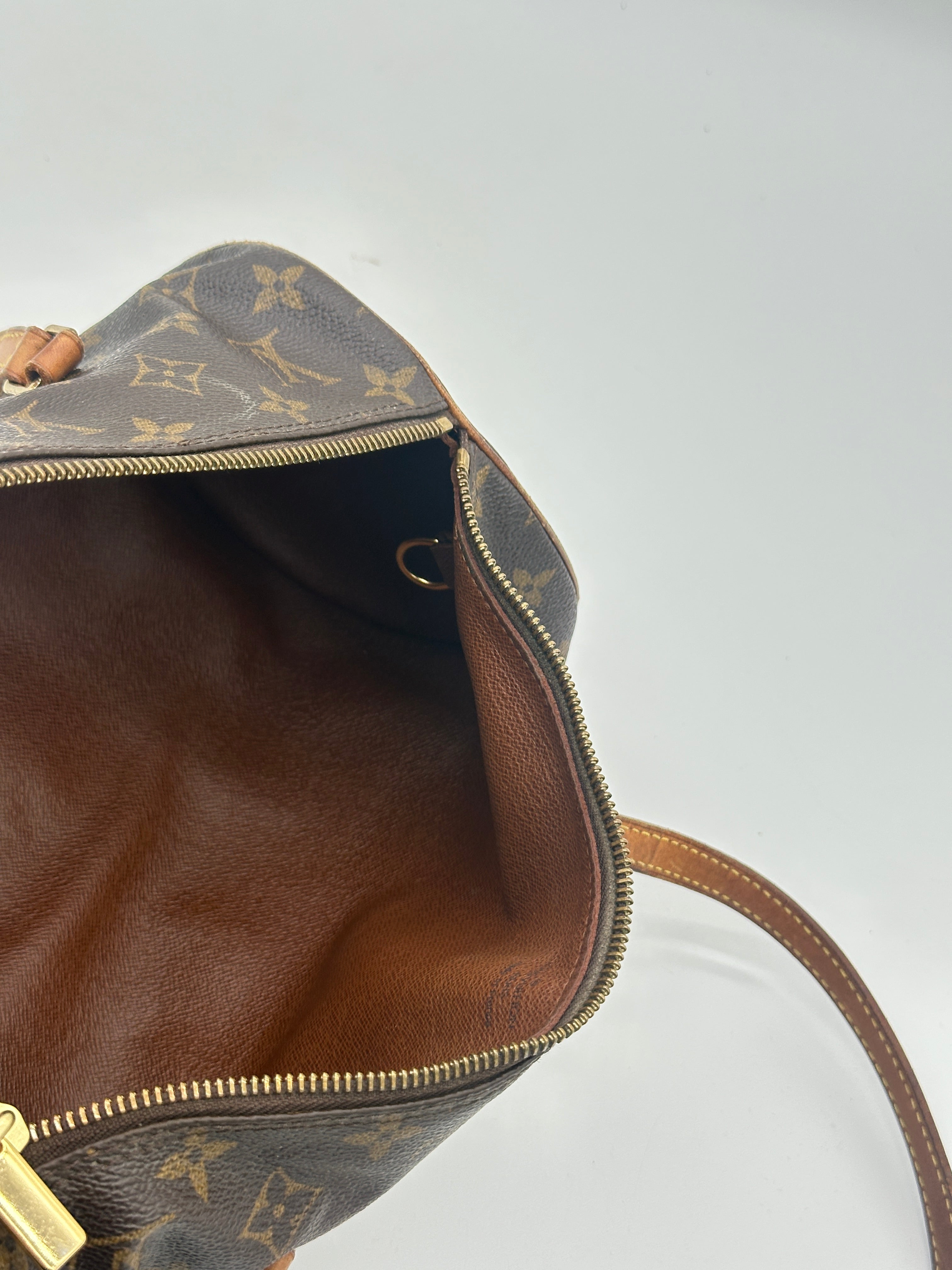 Louis Vuitton Papillon 30