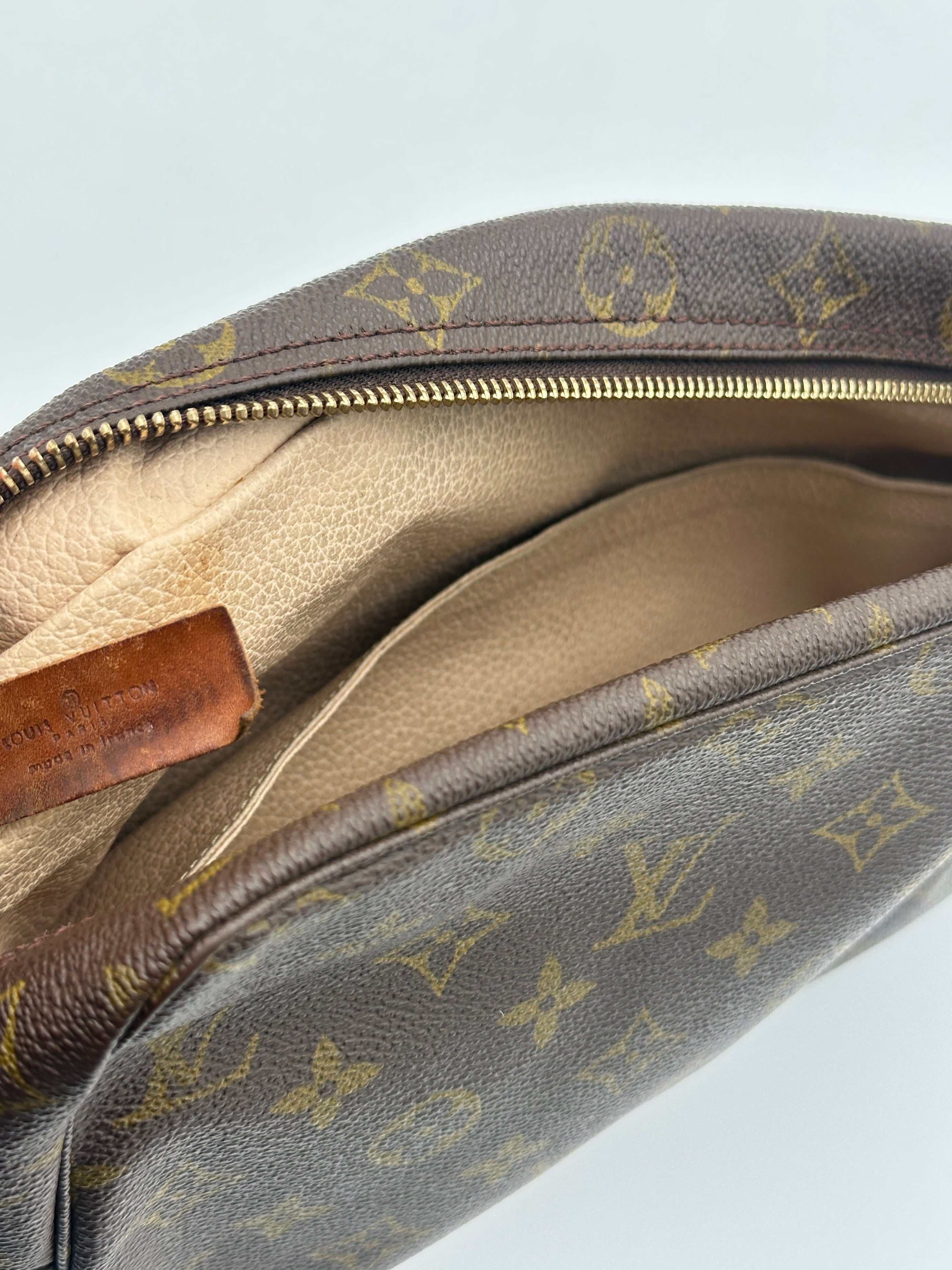 Louis Vuitton Trousse 28